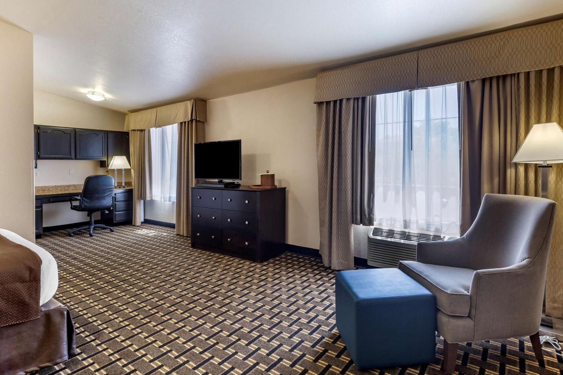 Best Western Plus Las Vegas West photo 31