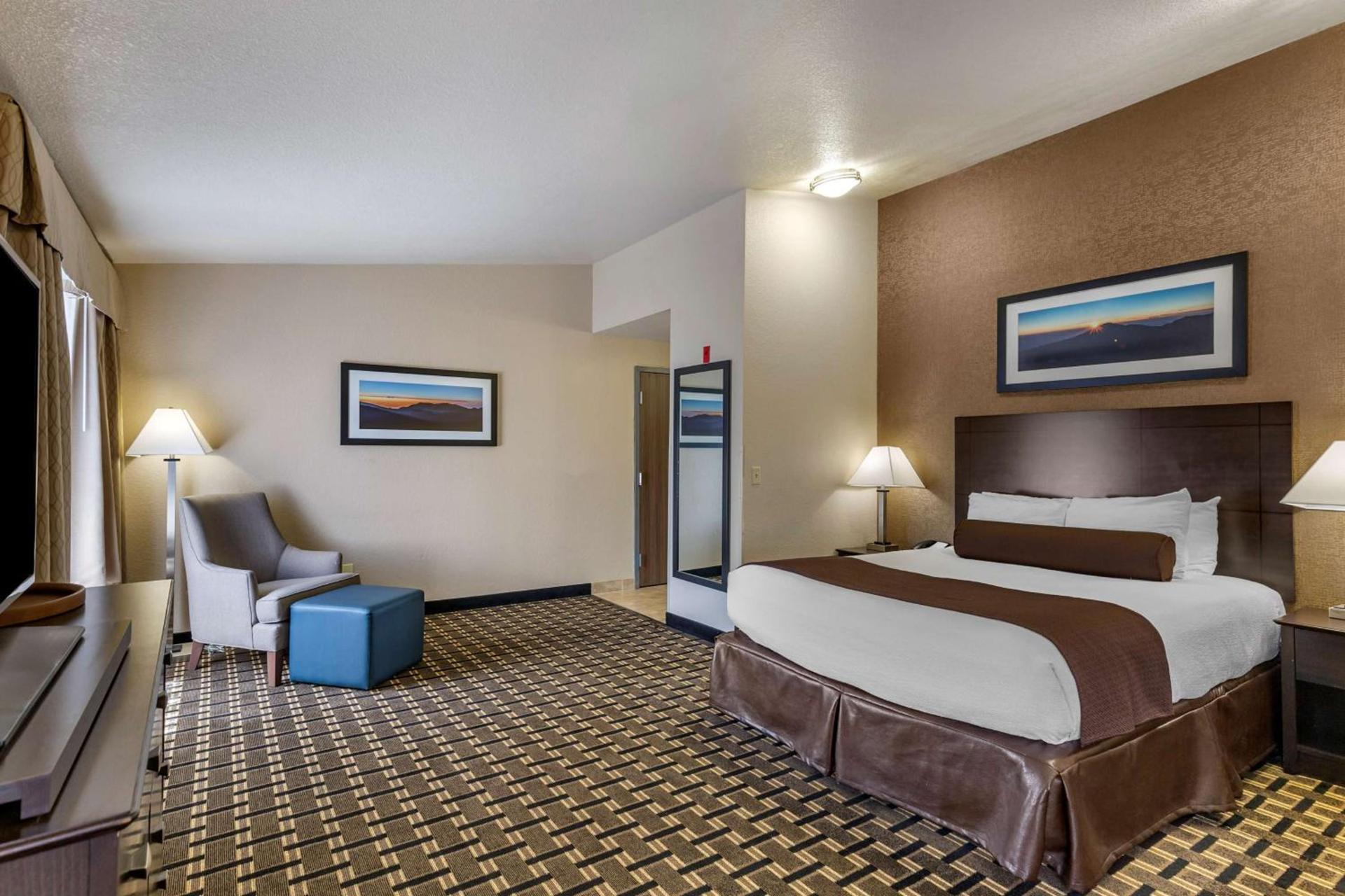 Best Western Plus Las Vegas West photo 33