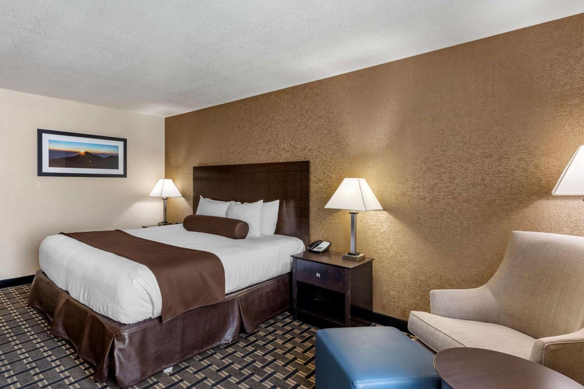 Best Western Plus Las Vegas West photo 36