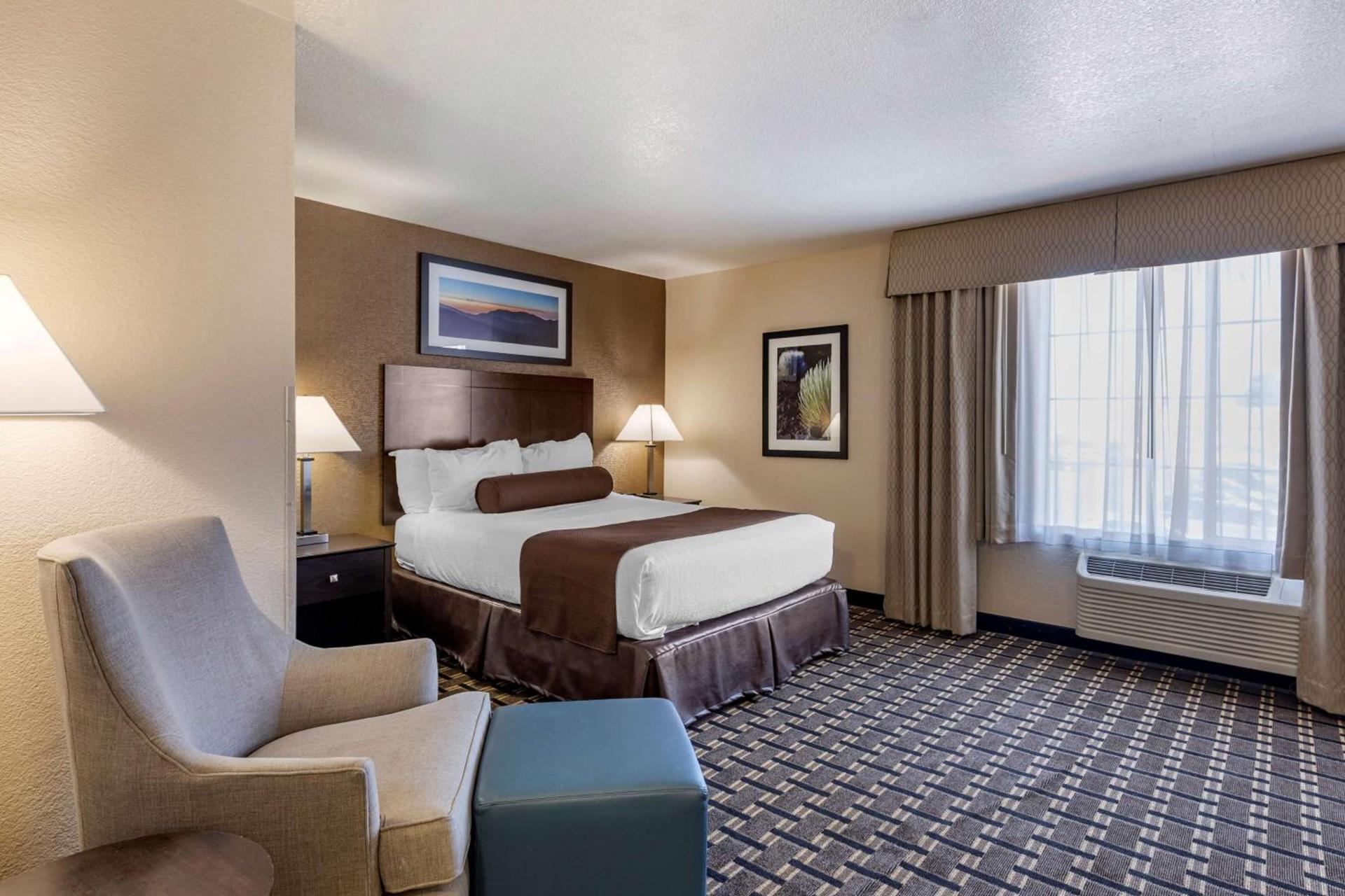 Best Western Plus Las Vegas West photo 38