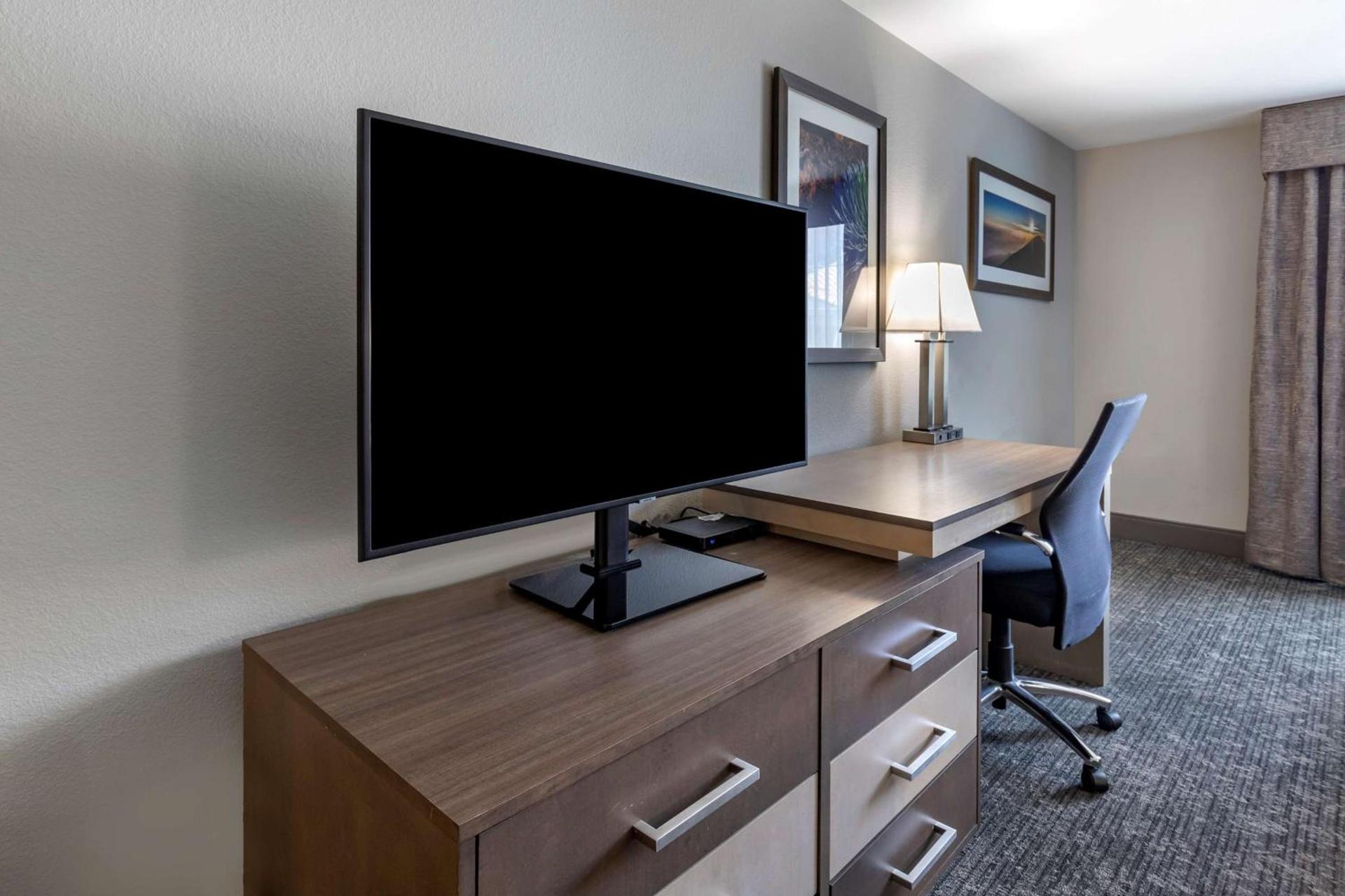 Best Western Plus Las Vegas West photo 41