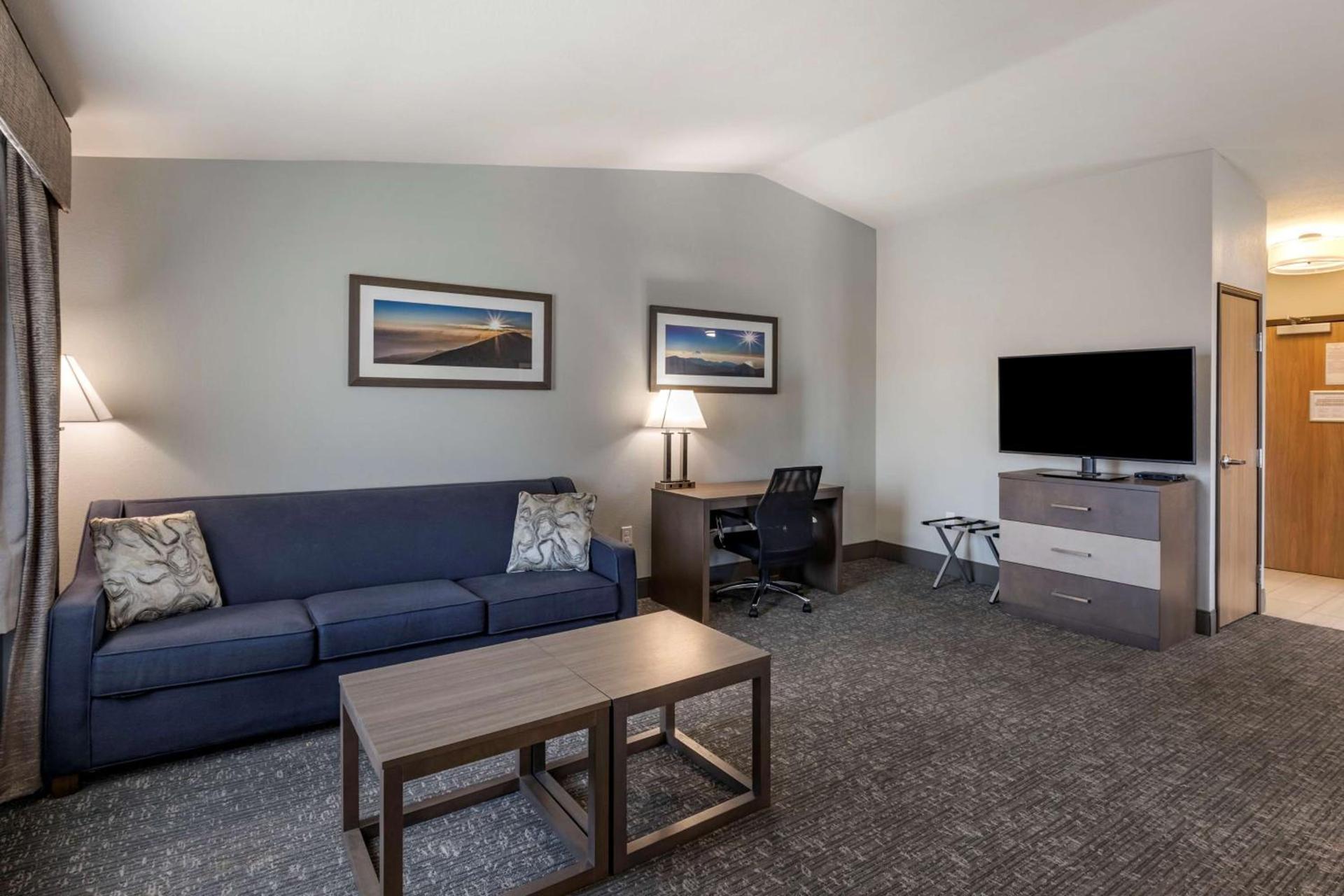Best Western Plus Las Vegas West photo 39