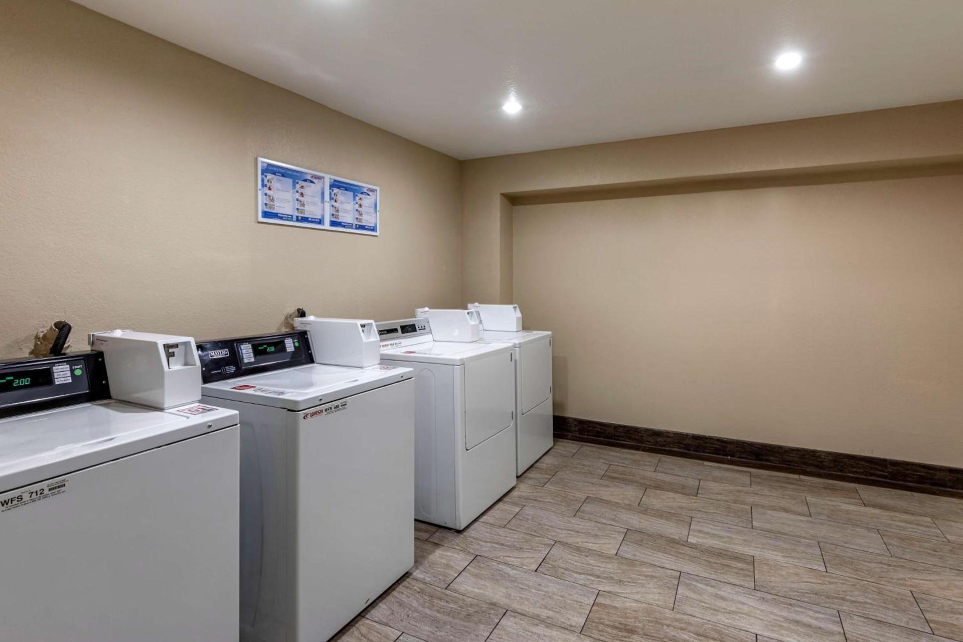 Best Western Plus Las Vegas West photo 10