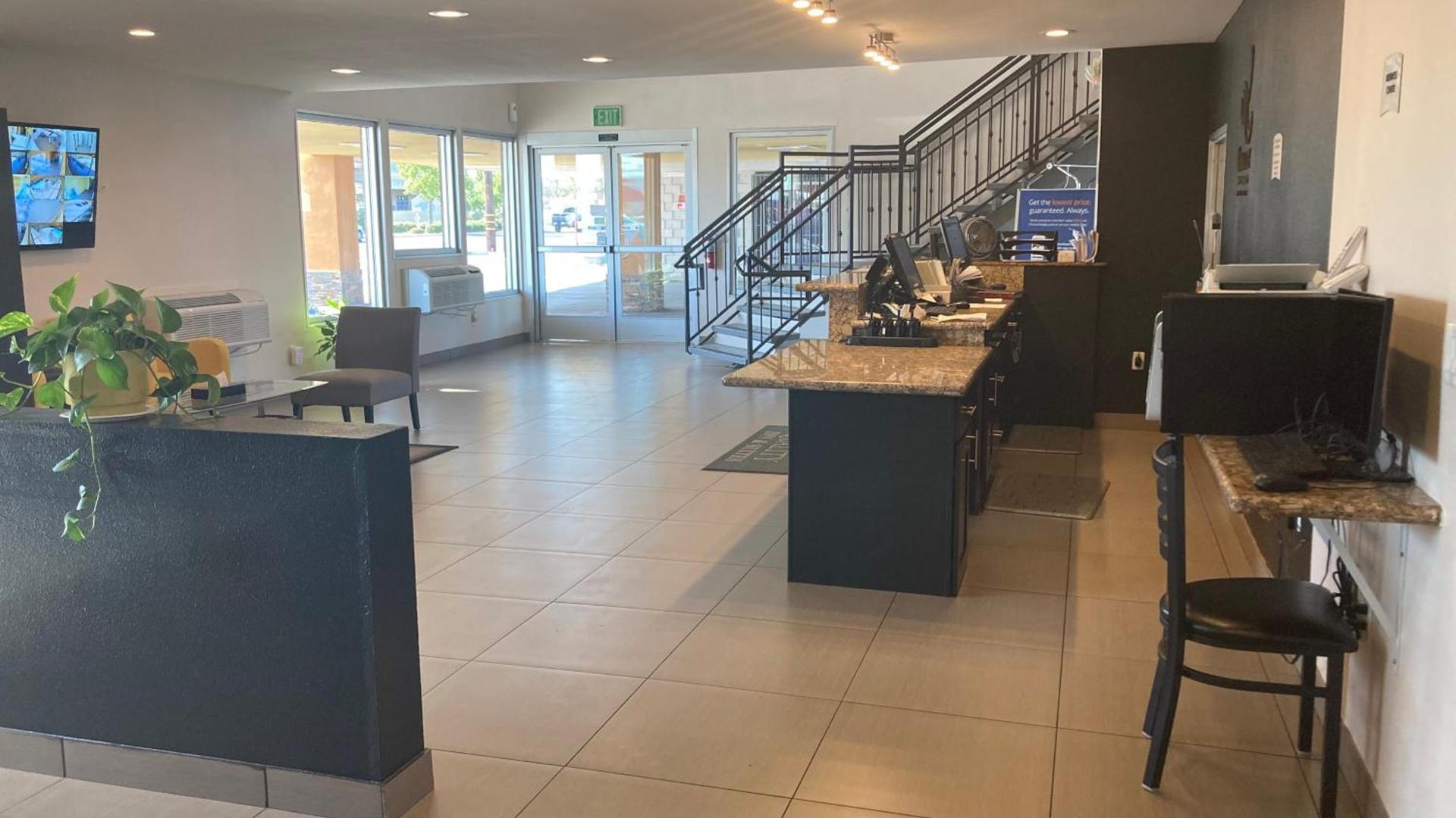 Quality Inn & Suites near Downtown Bakersfield photo 30