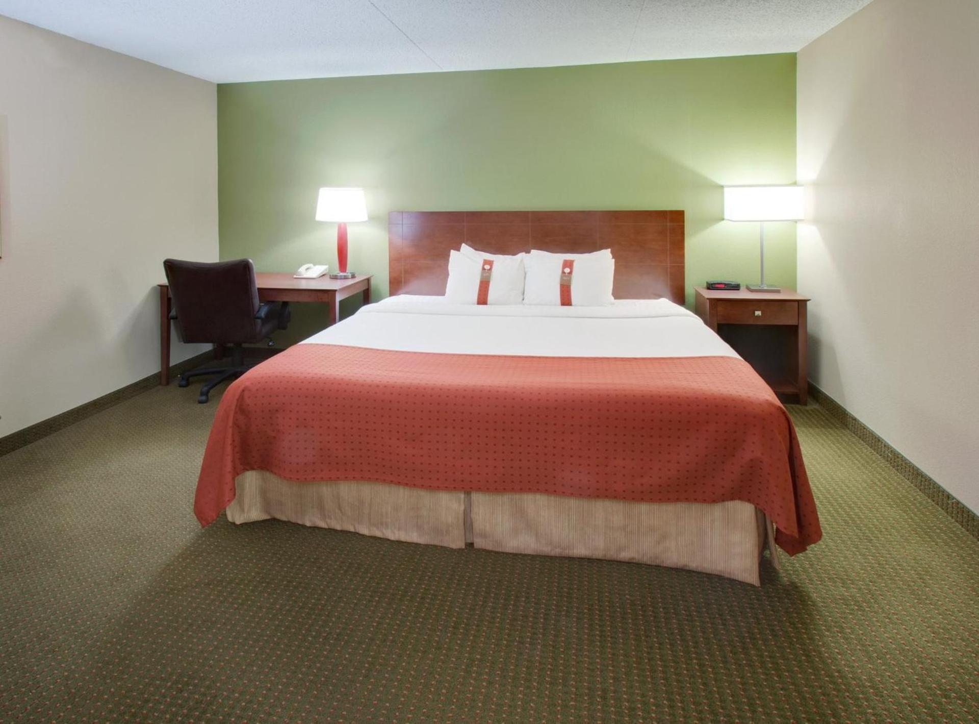 DoubleTree by Hilton Austin, MN photo 49