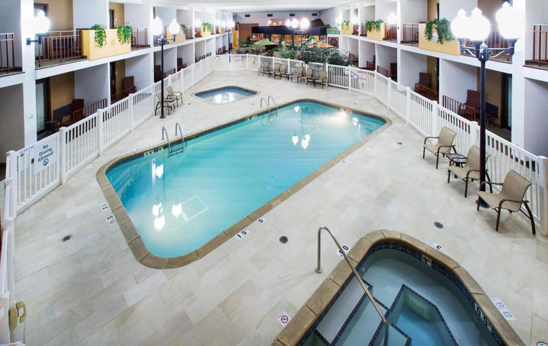 DoubleTree by Hilton Austin, MN photo 47