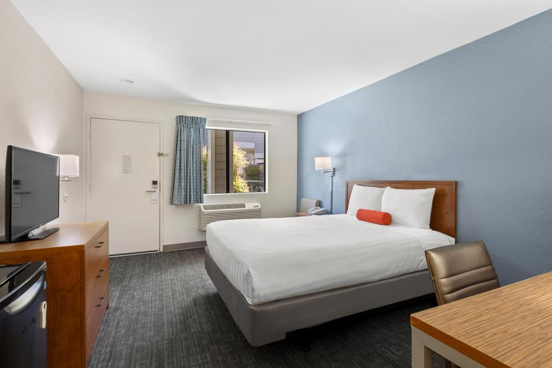 Good Nite Inn Calabasas photo 17