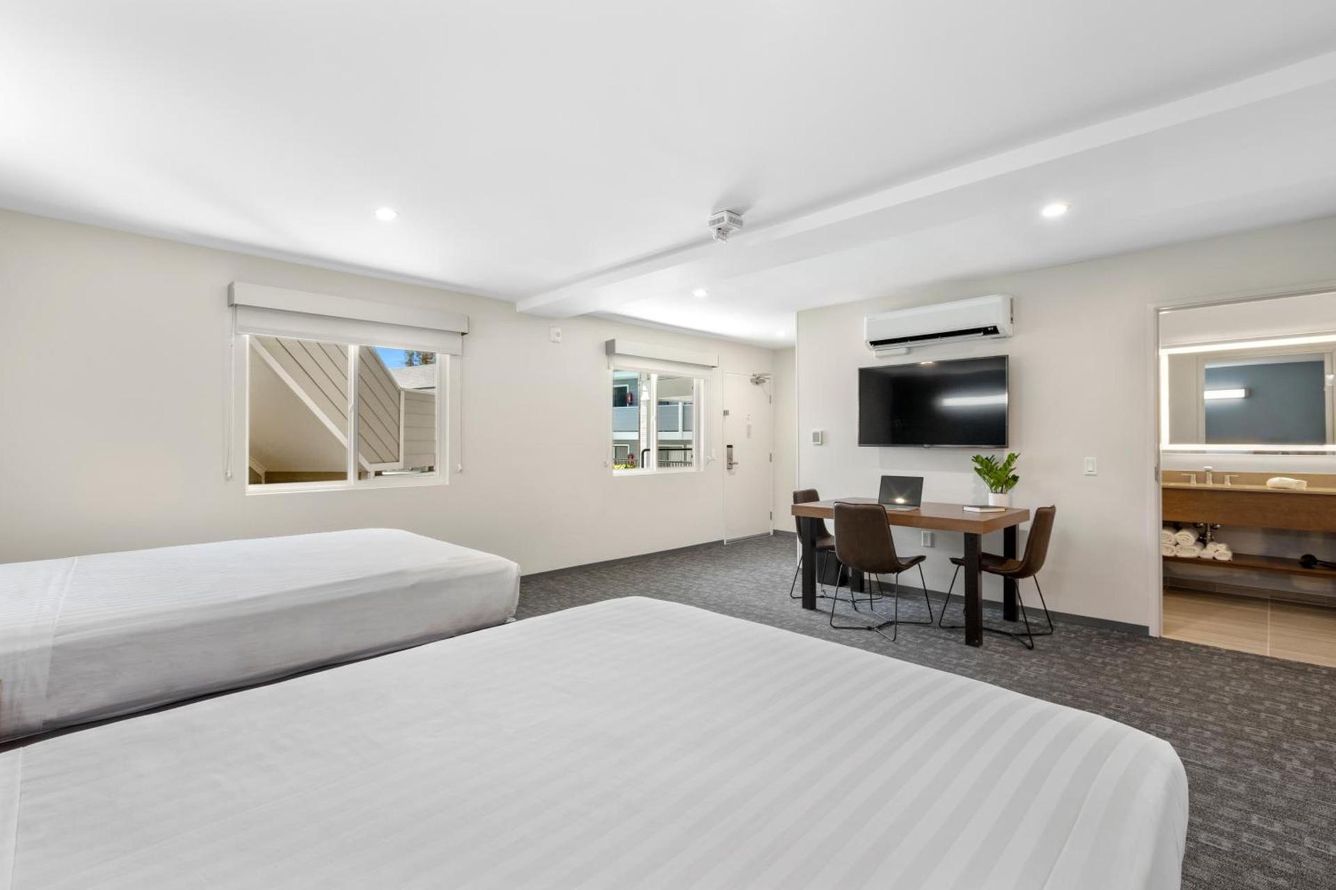 Good Nite Inn Calabasas photo 8