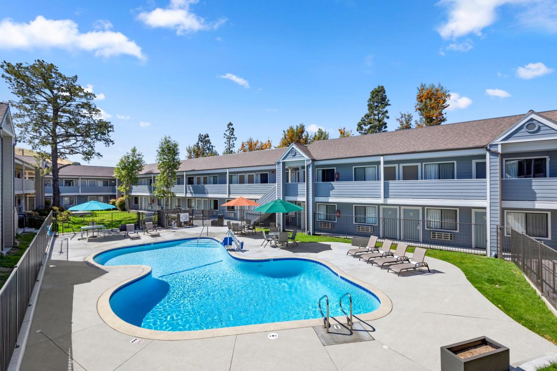 Good Nite Inn Calabasas photo 9
