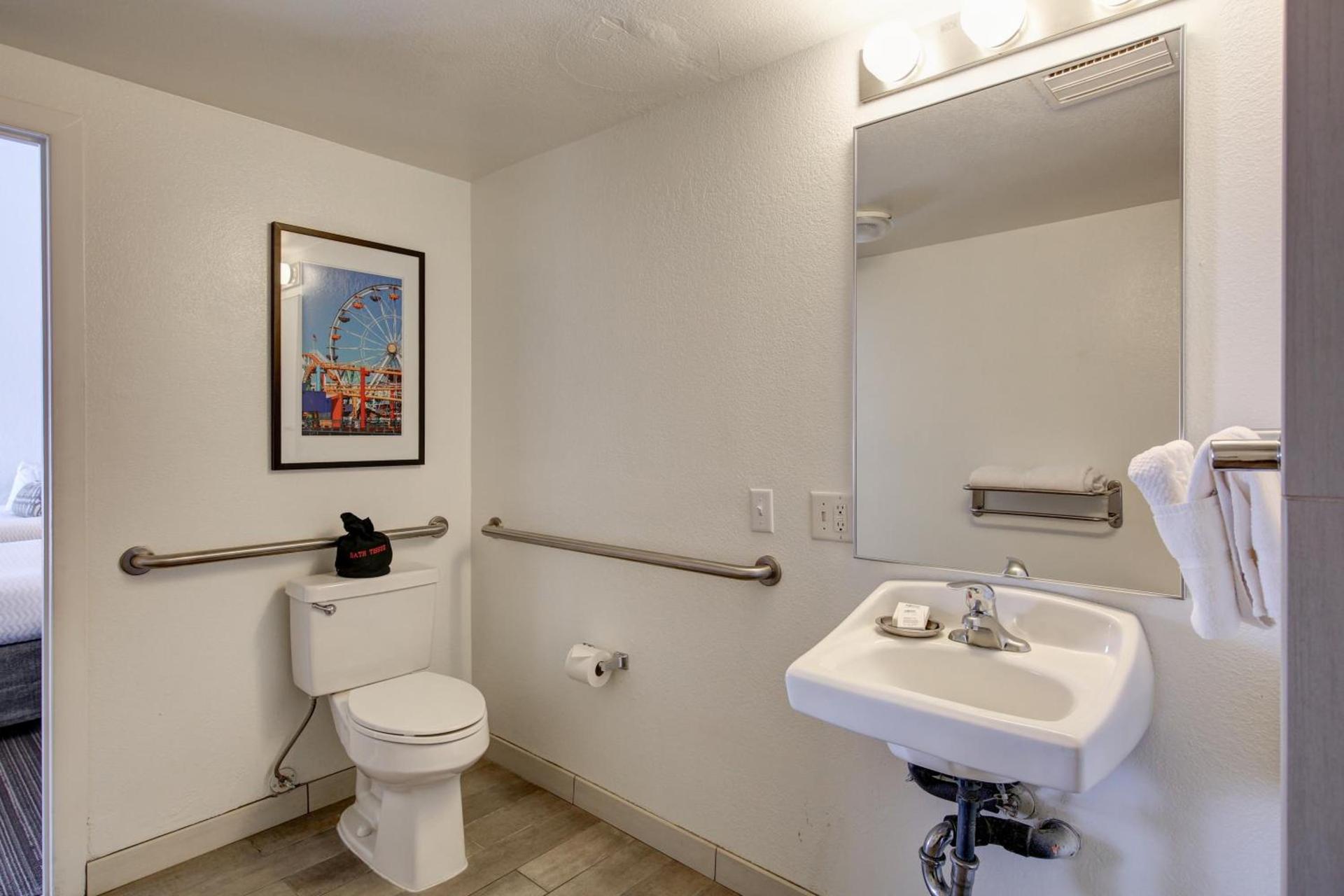 Inn at Venice Beach photo 22