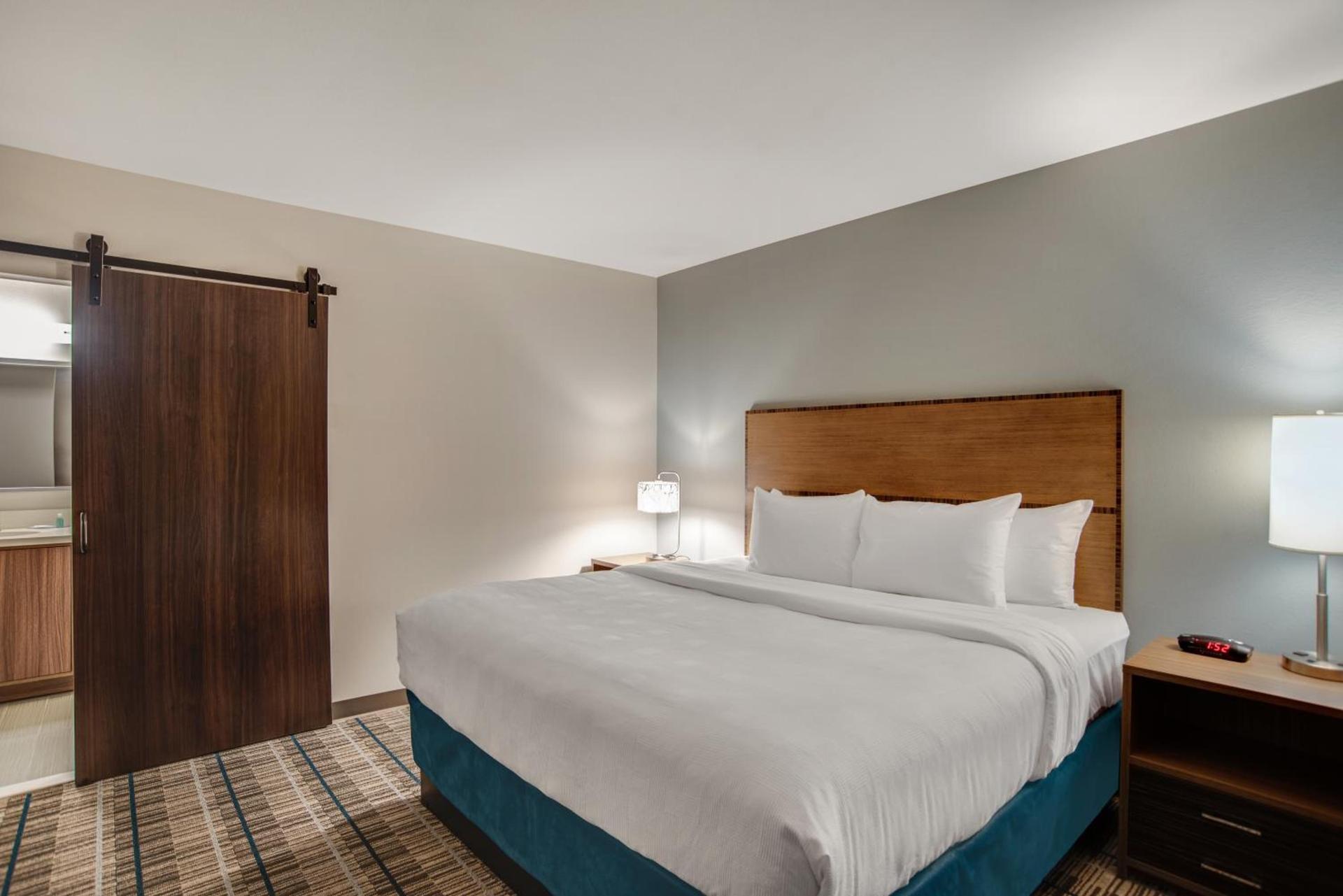MainStay Suites Carlisle - Harrisburg photo 45