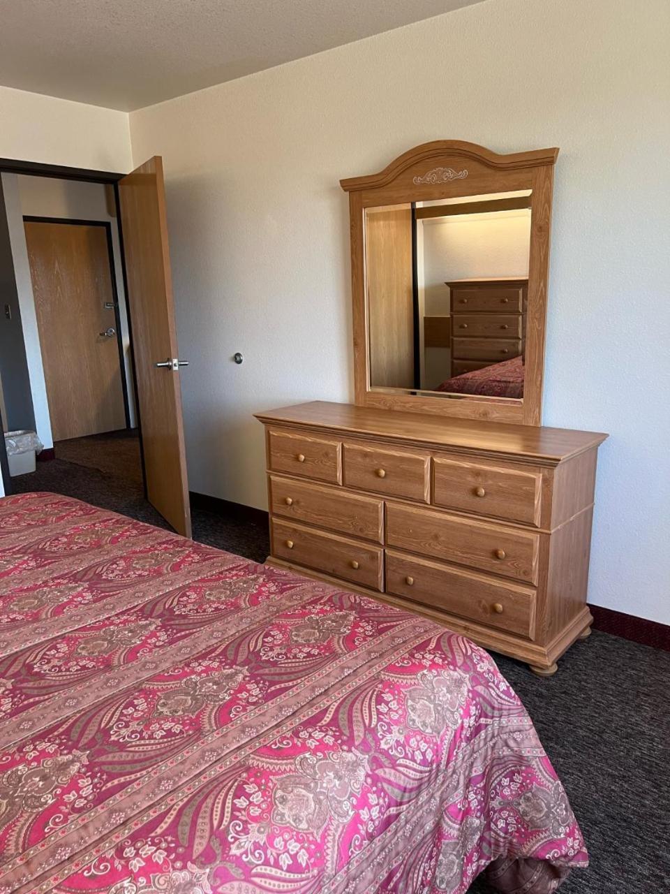 Motel 6 Brush, CO photo 32
