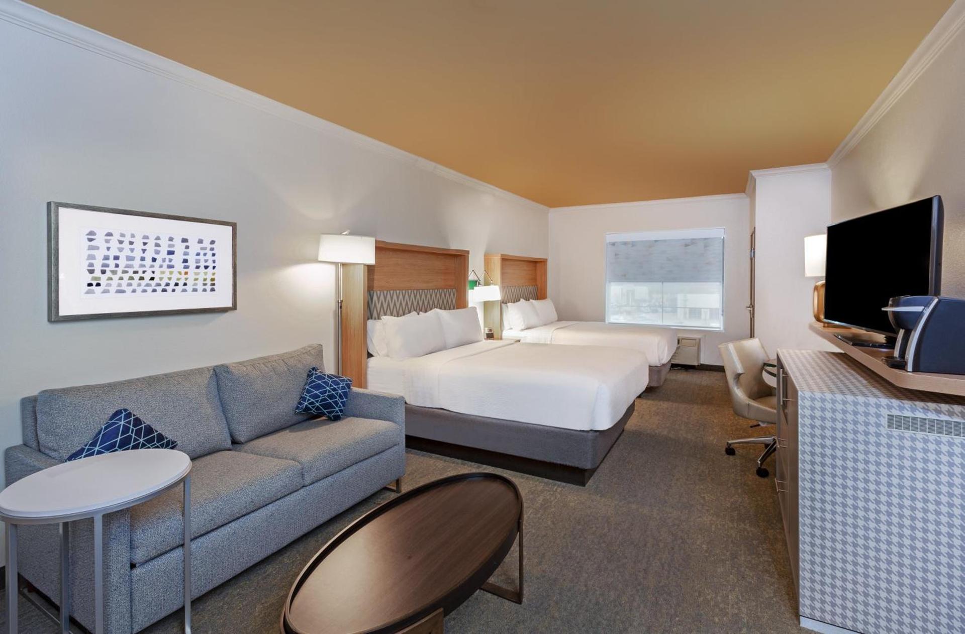 Holiday Inn & Suites McKinney - N Allen by IHG photo 49