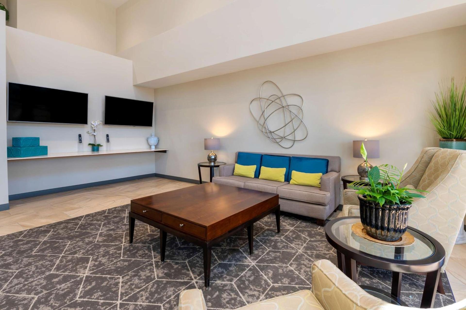 Best Western Plus Centralia Hotel & Suites photo 14