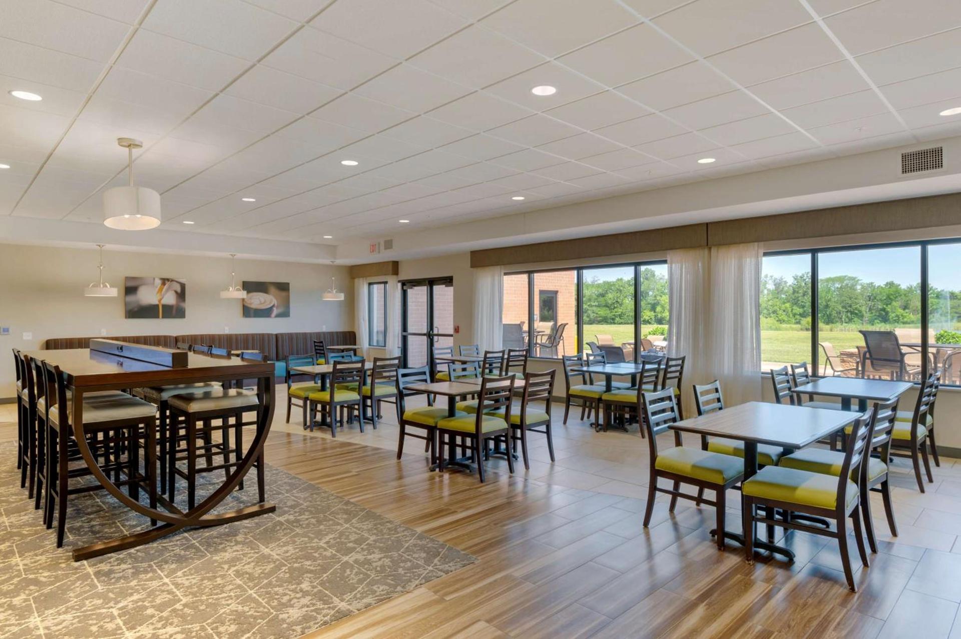 Best Western Plus Centralia Hotel & Suites photo 15