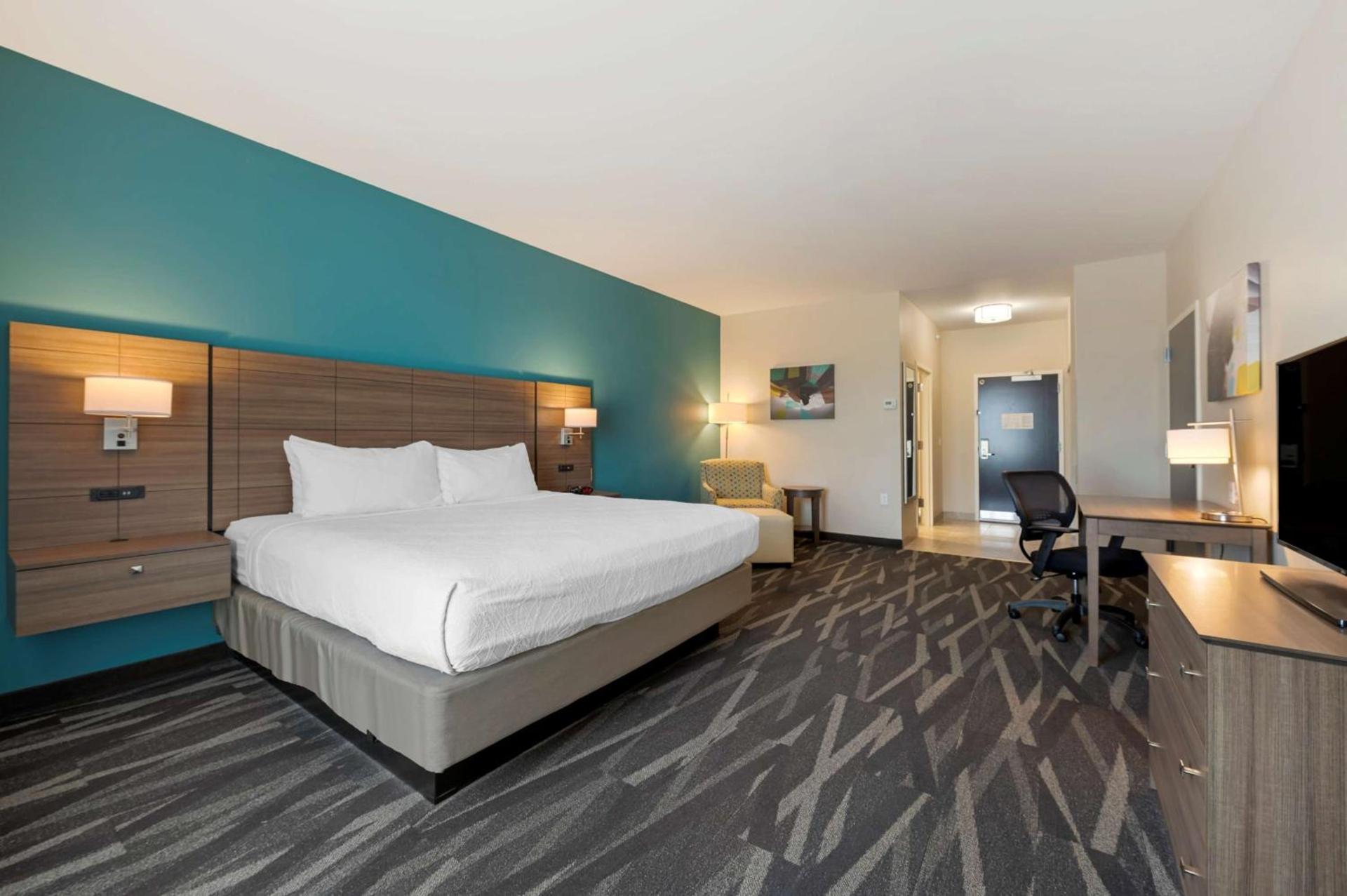 Best Western Plus Centralia Hotel & Suites photo 7