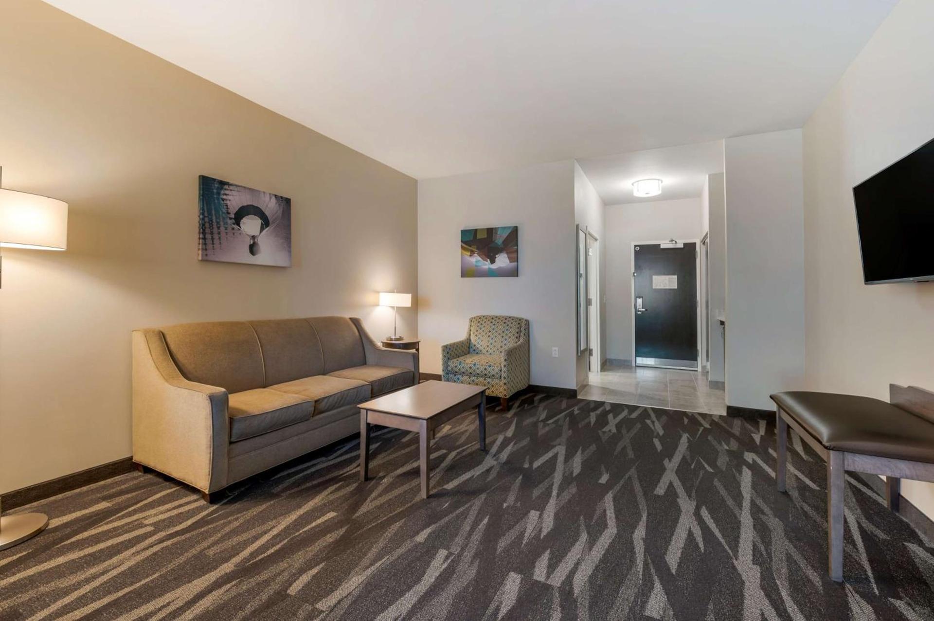 Best Western Plus Centralia Hotel & Suites photo 30