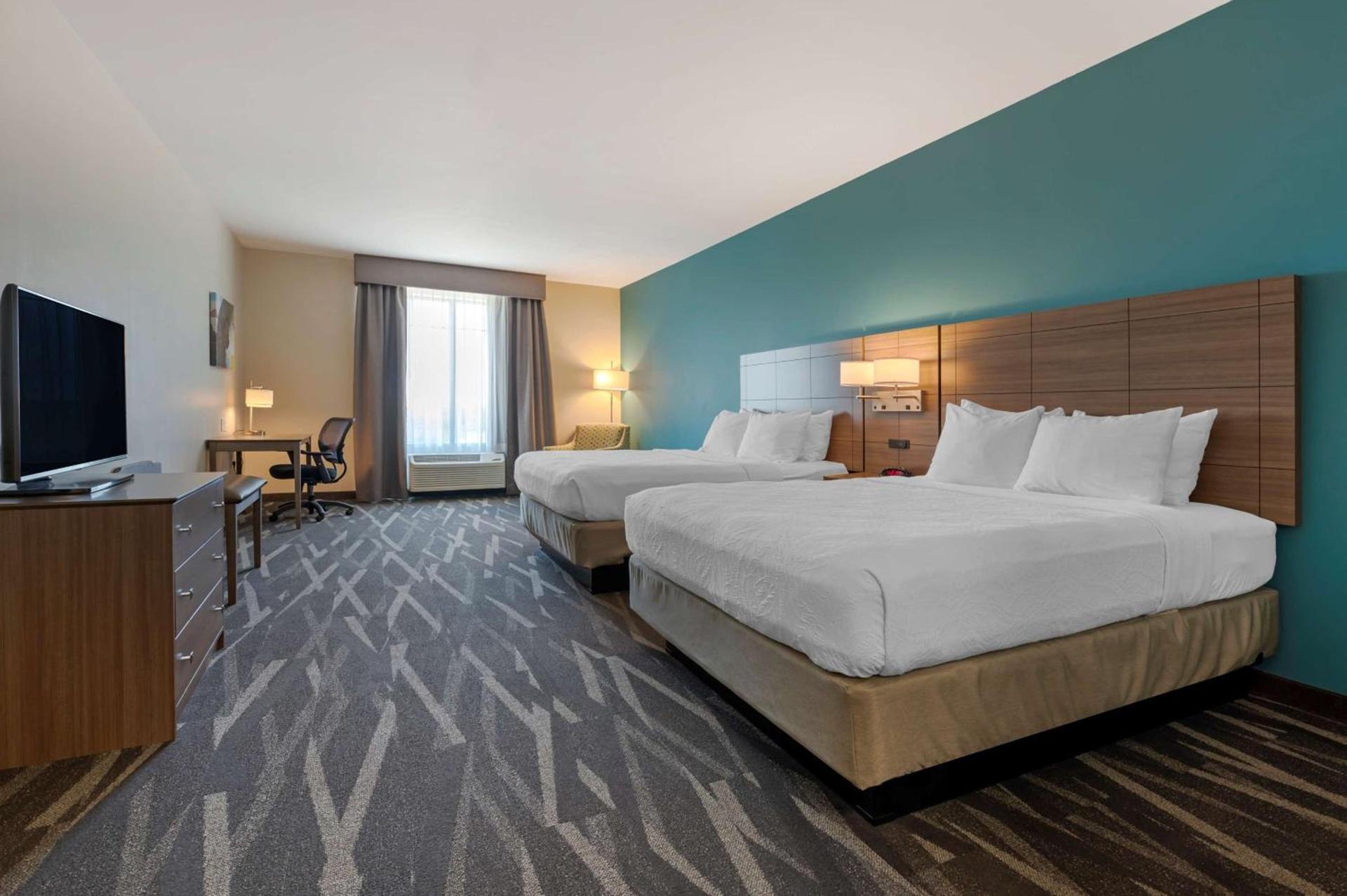 Best Western Plus Centralia Hotel & Suites photo 9