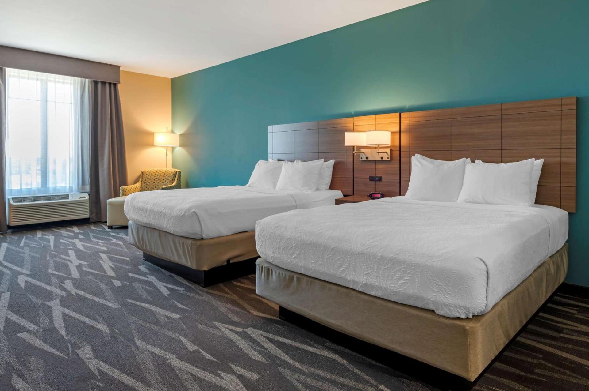 Best Western Plus Centralia Hotel & Suites photo 33