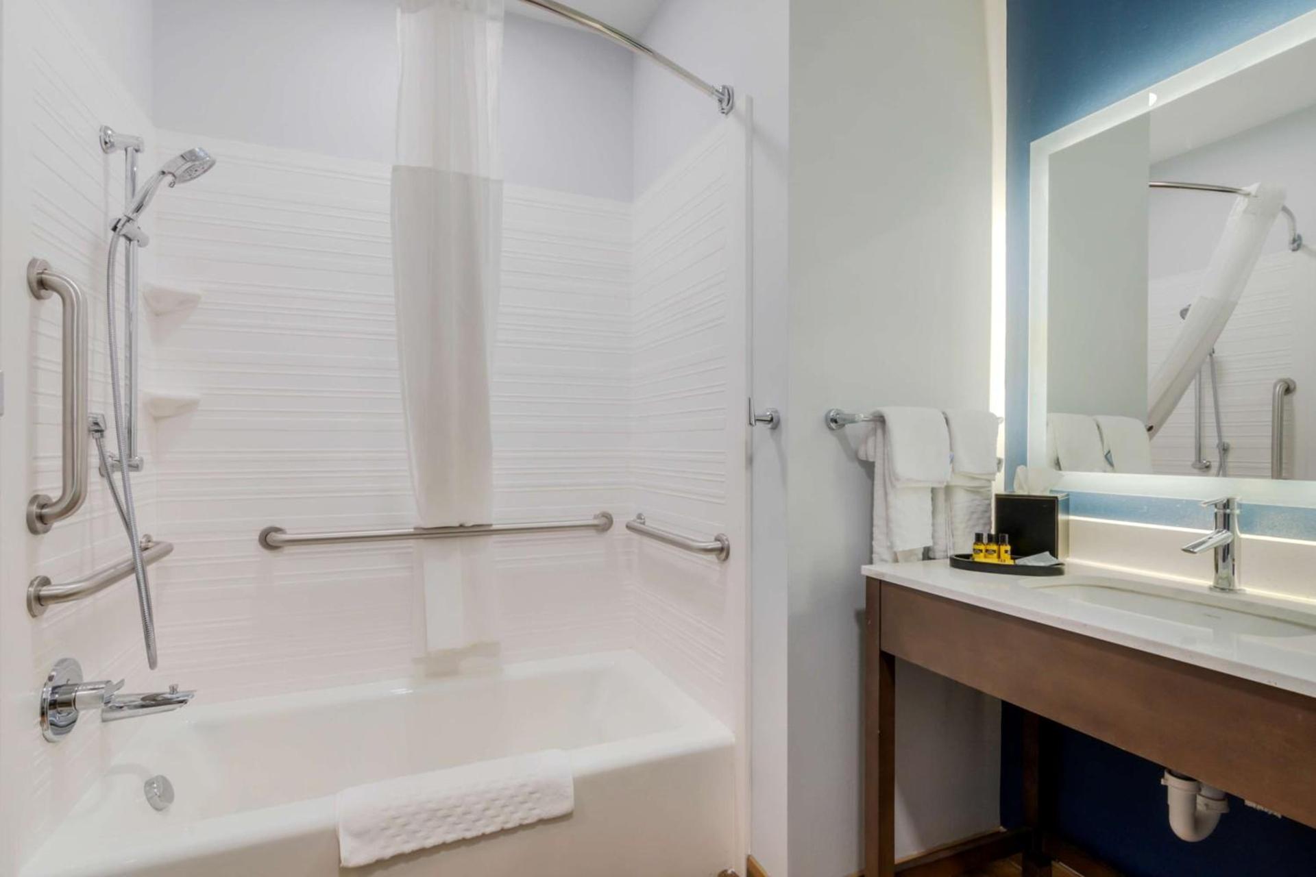 Hyatt Select St Louis Airport photo 33