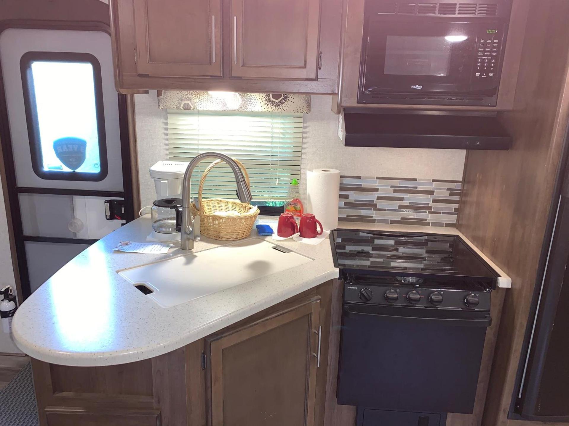 Glacier Haven Inn photo 30