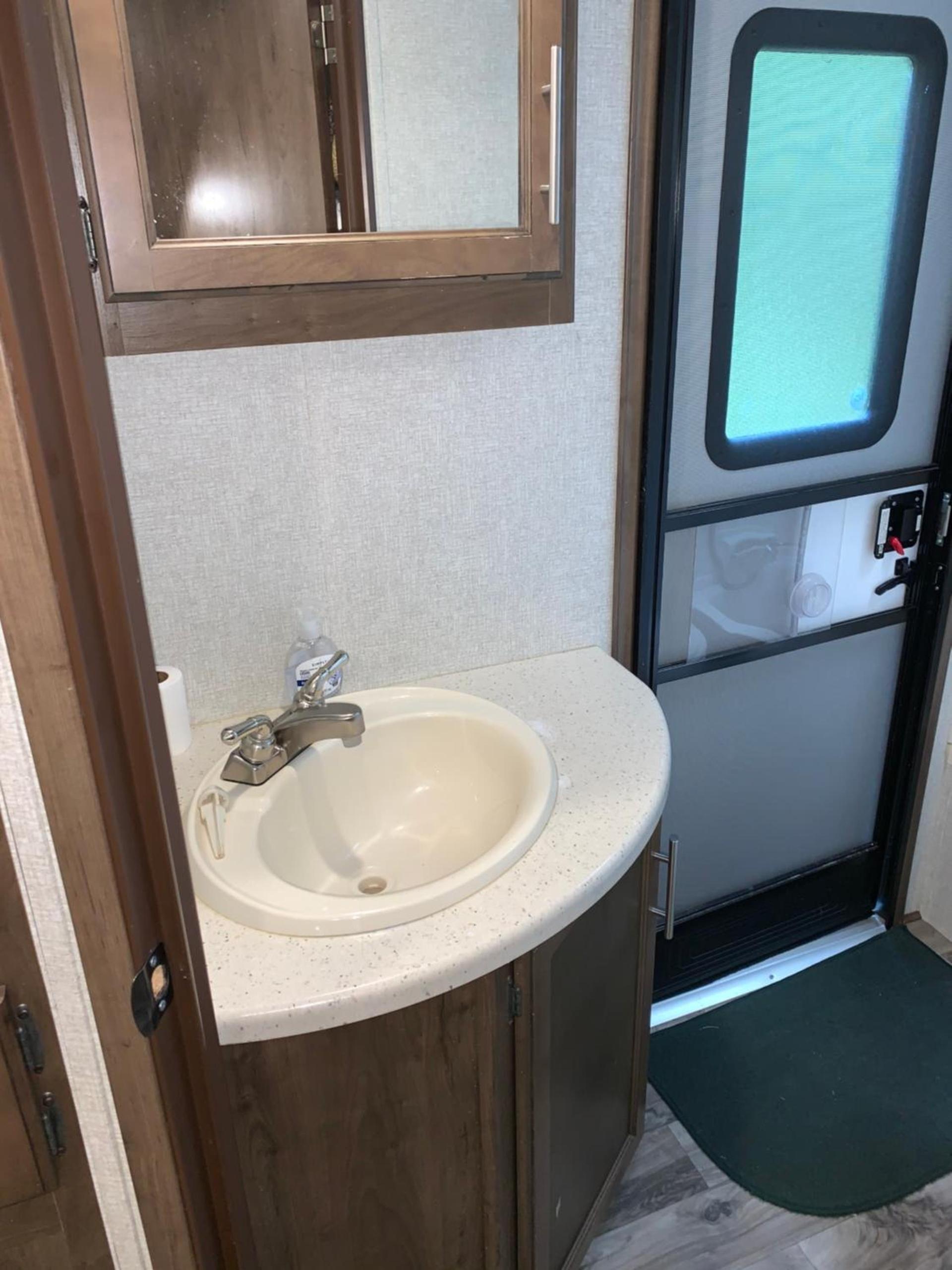 Glacier Haven Inn photo 26