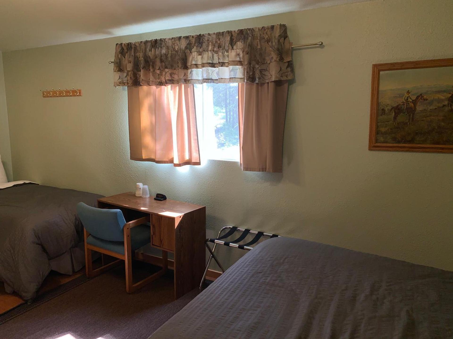 Glacier Haven Inn photo 41