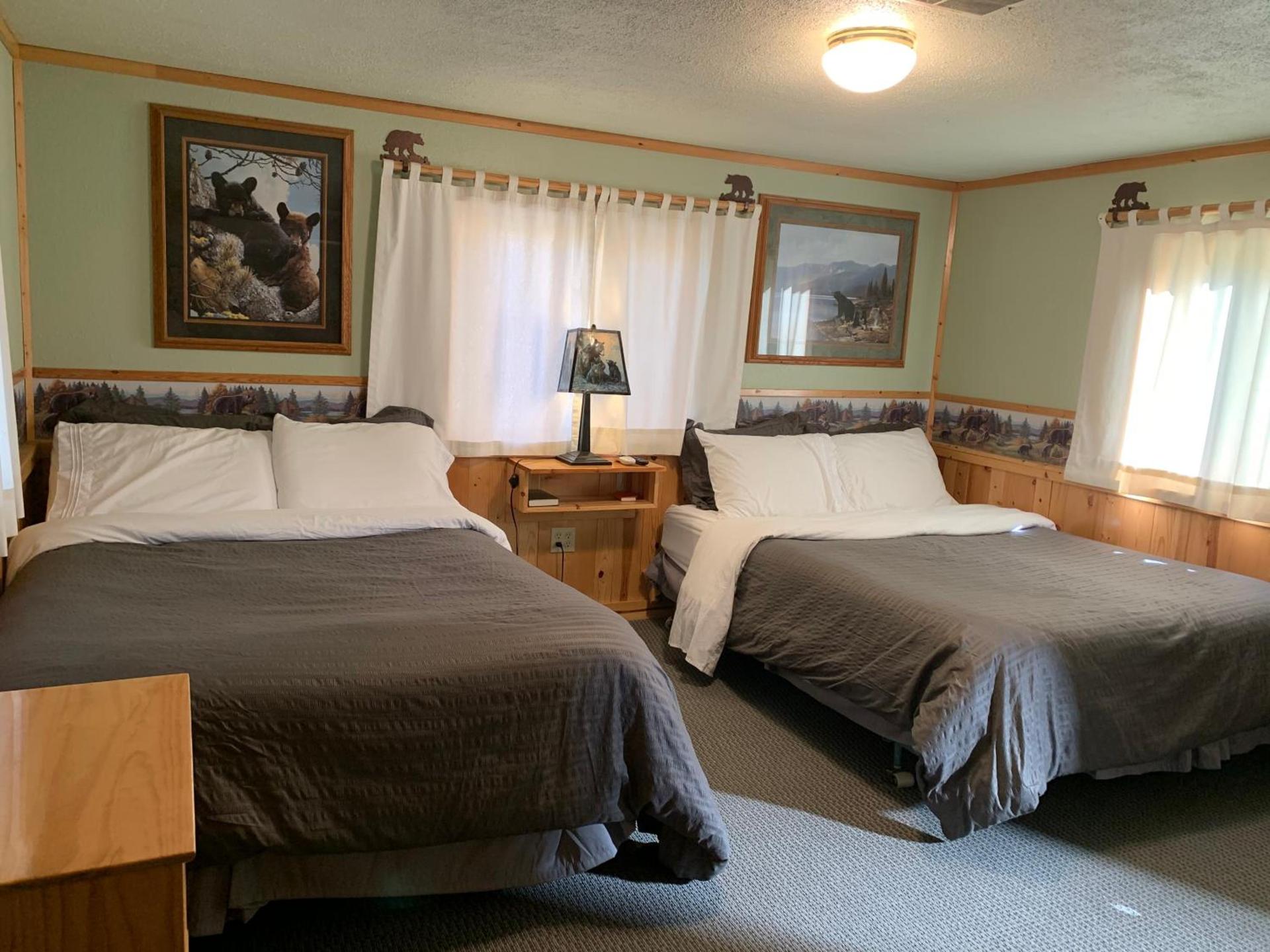 Glacier Haven Inn photo 89