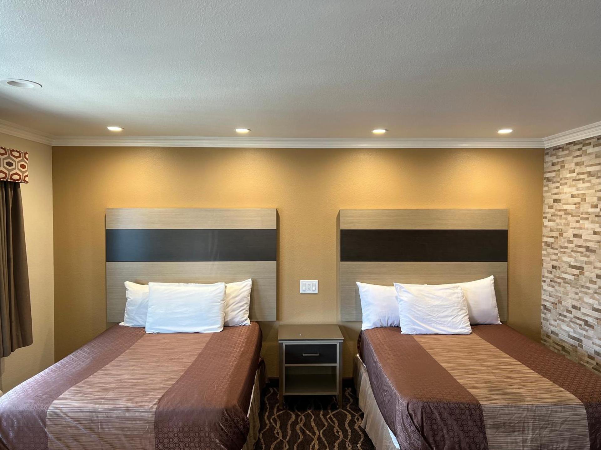 Walnut Inn & Suites West Covina photo 14