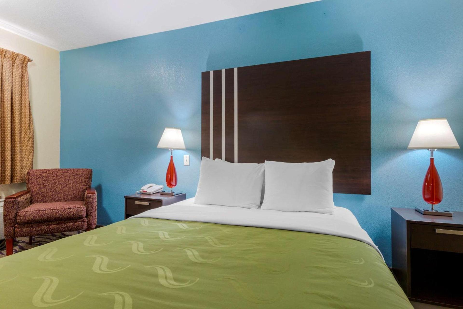 Quality Inn Columbus-East photo 20