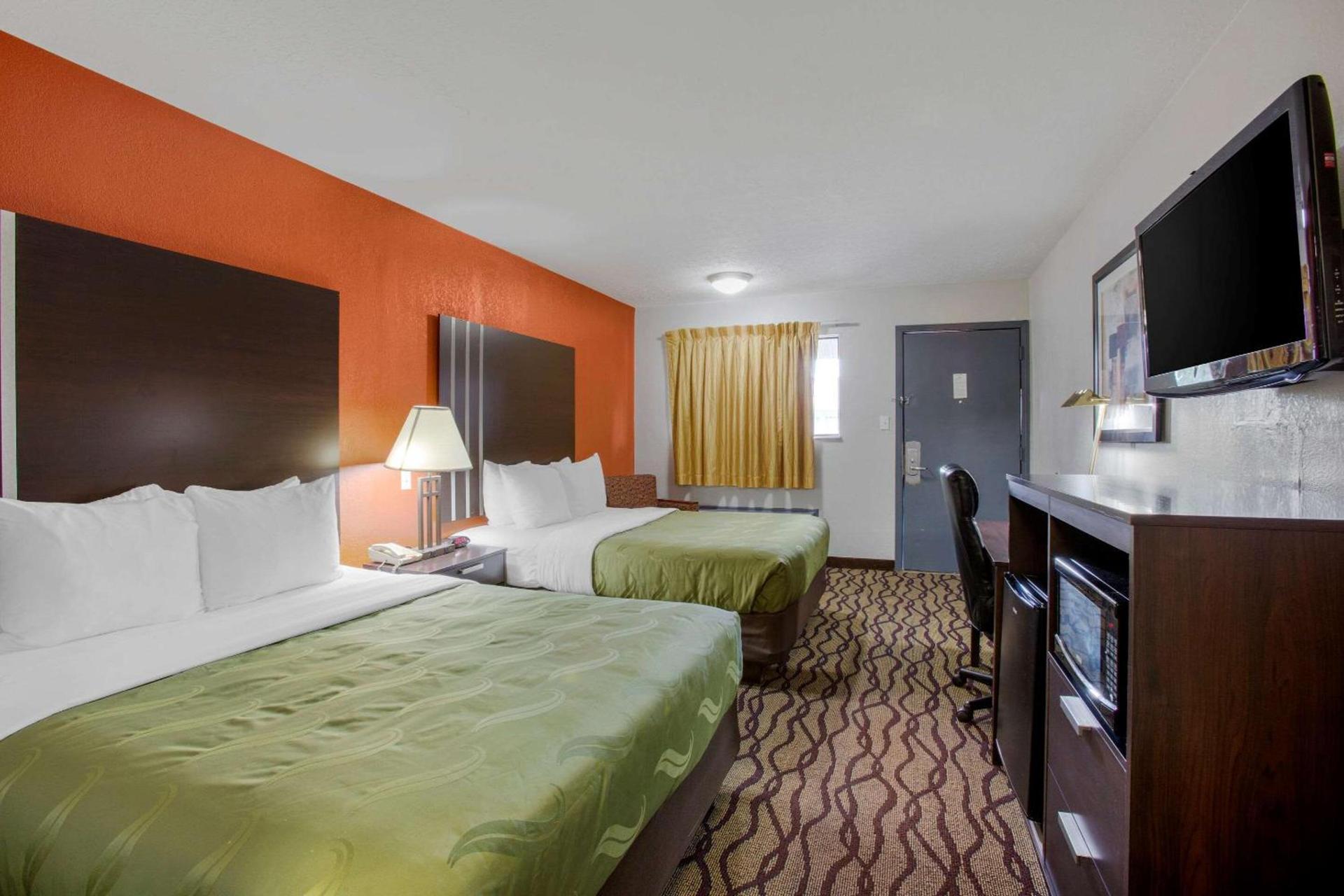 Quality Inn Columbus-East photo 26