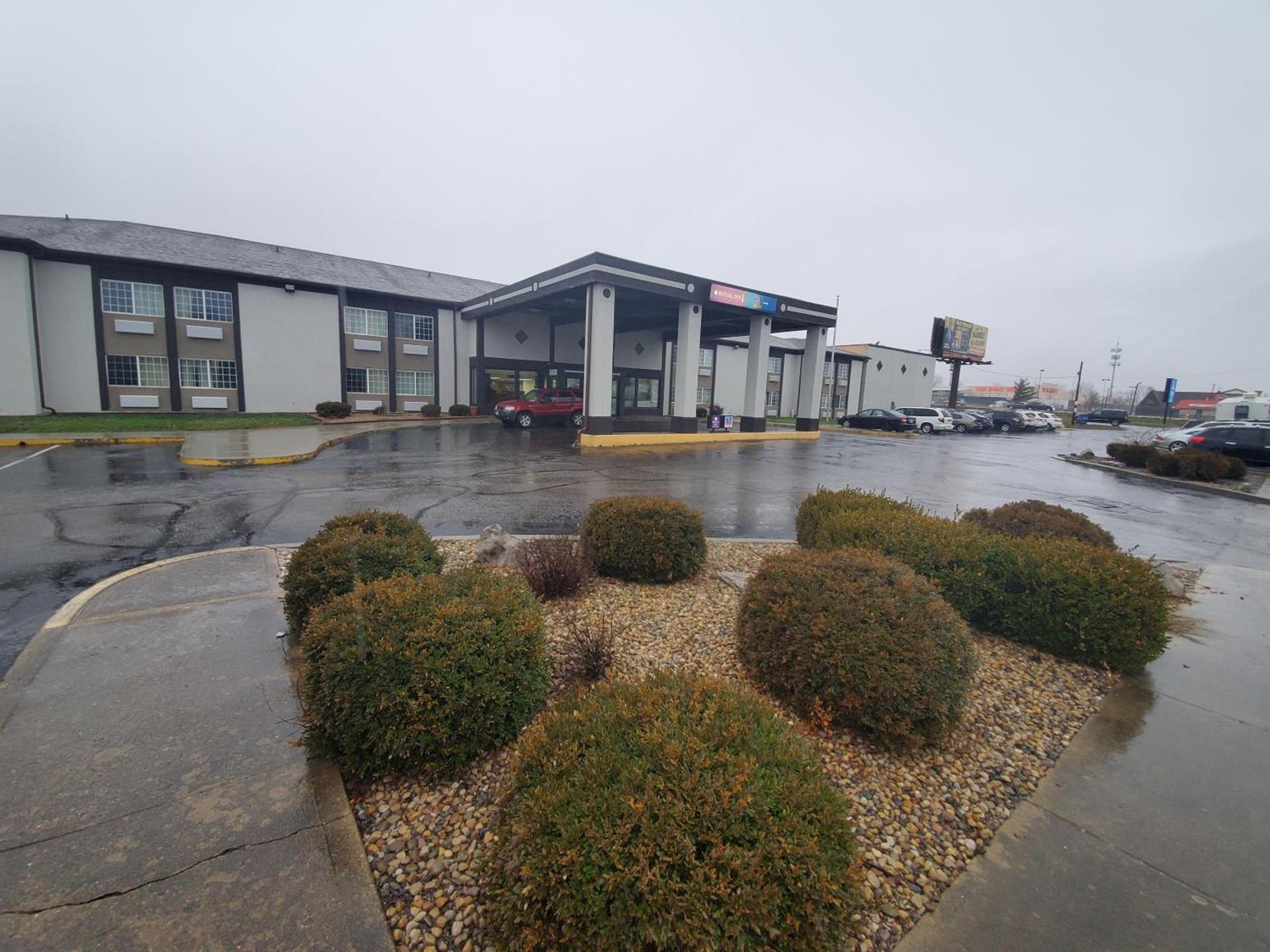 Royal Inn Hotel photo 1