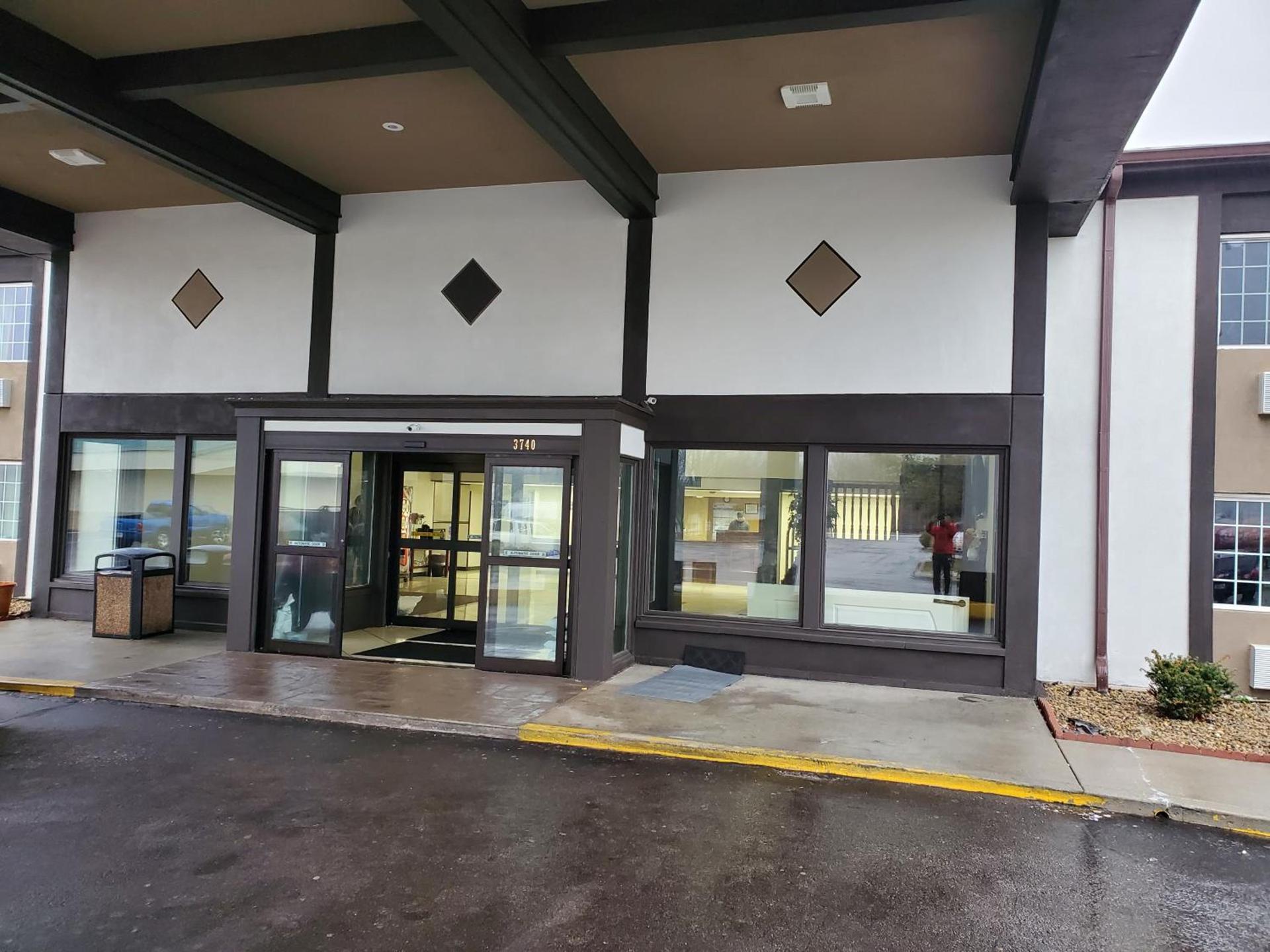 Royal Inn Hotel photo 23