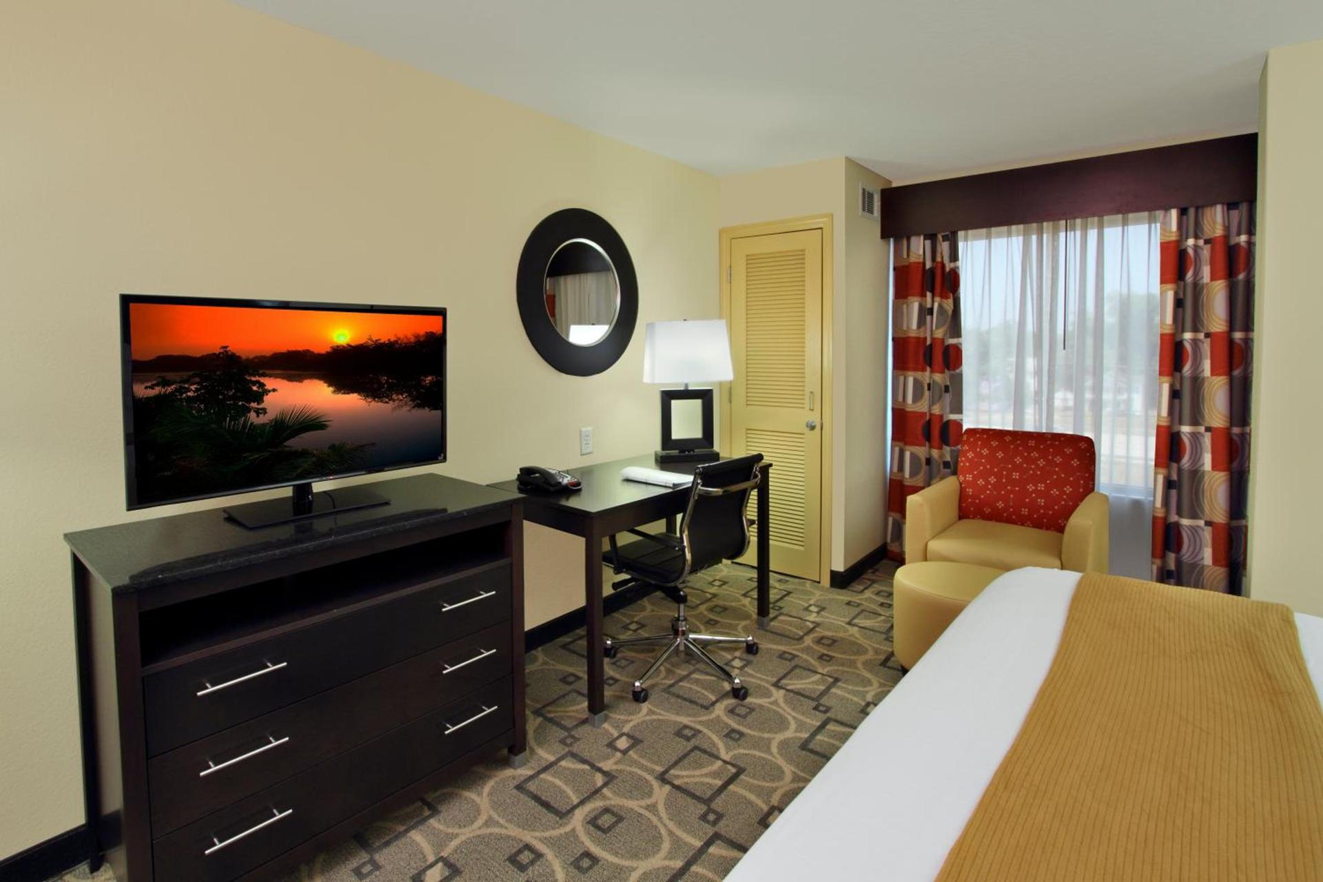 Holiday Inn Express Augusta Downtown by IHG photo 3