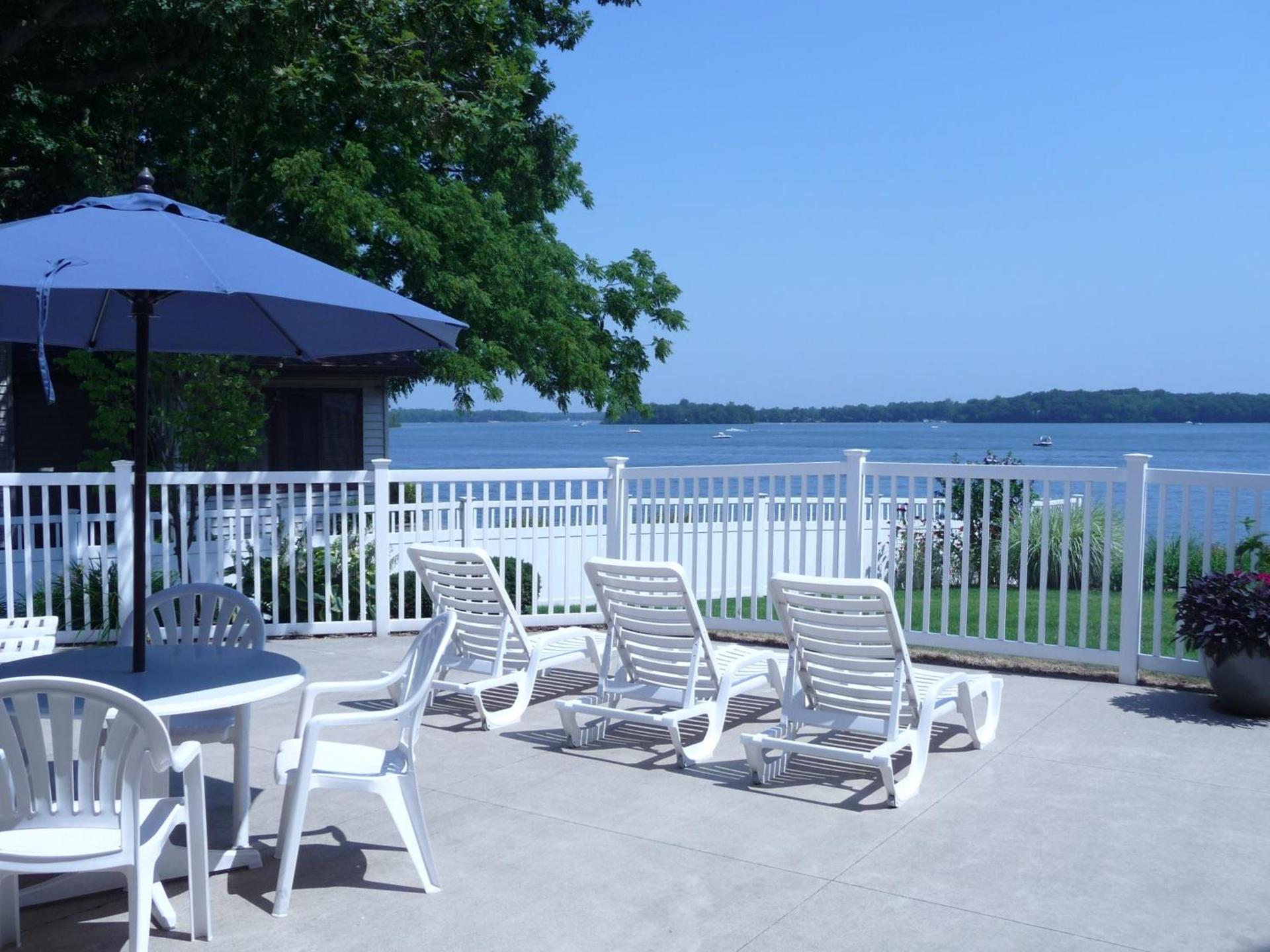 Bay Pointe Inn photo 32