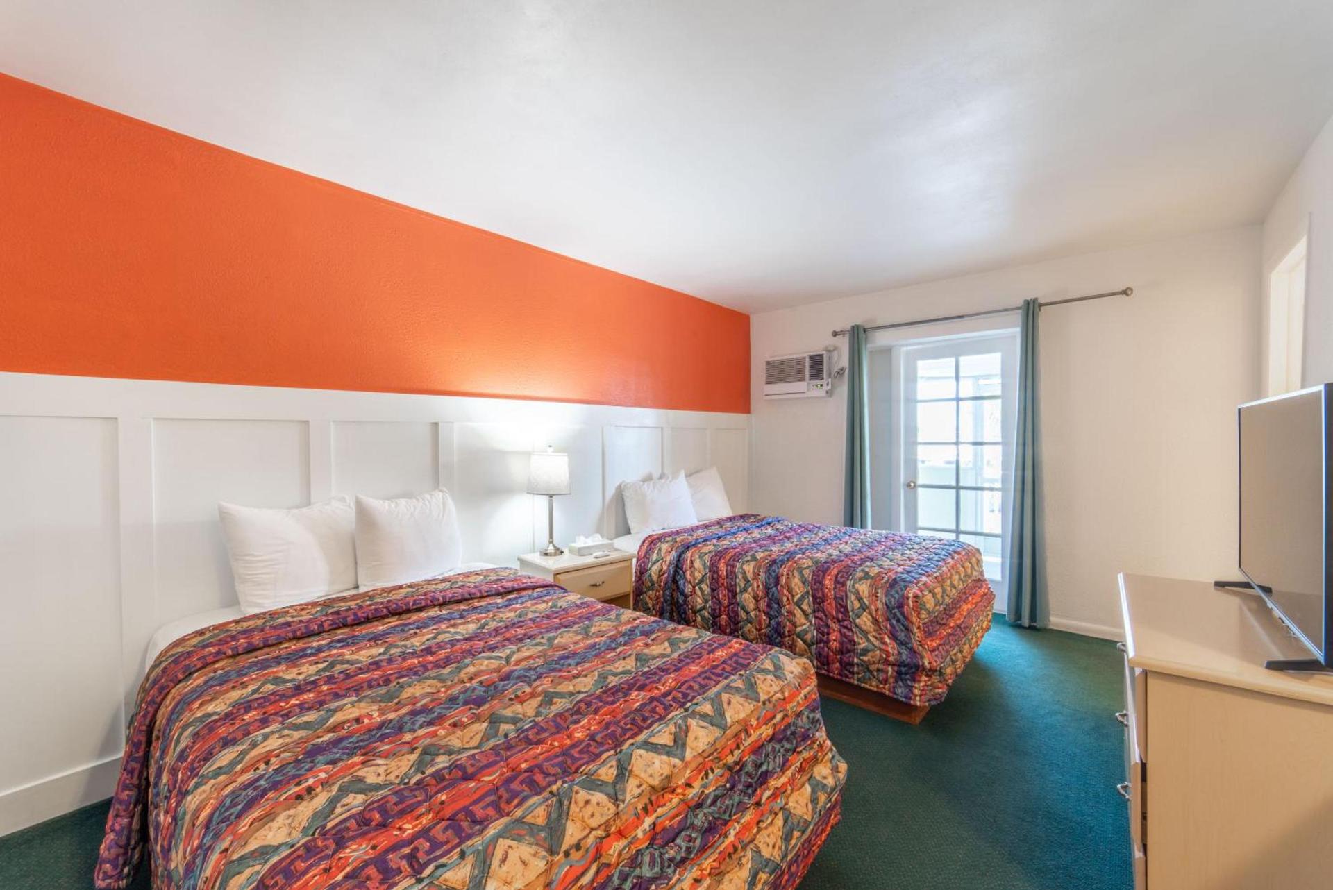 Captain's Table Hotel by Everglades Adventures photo 34
