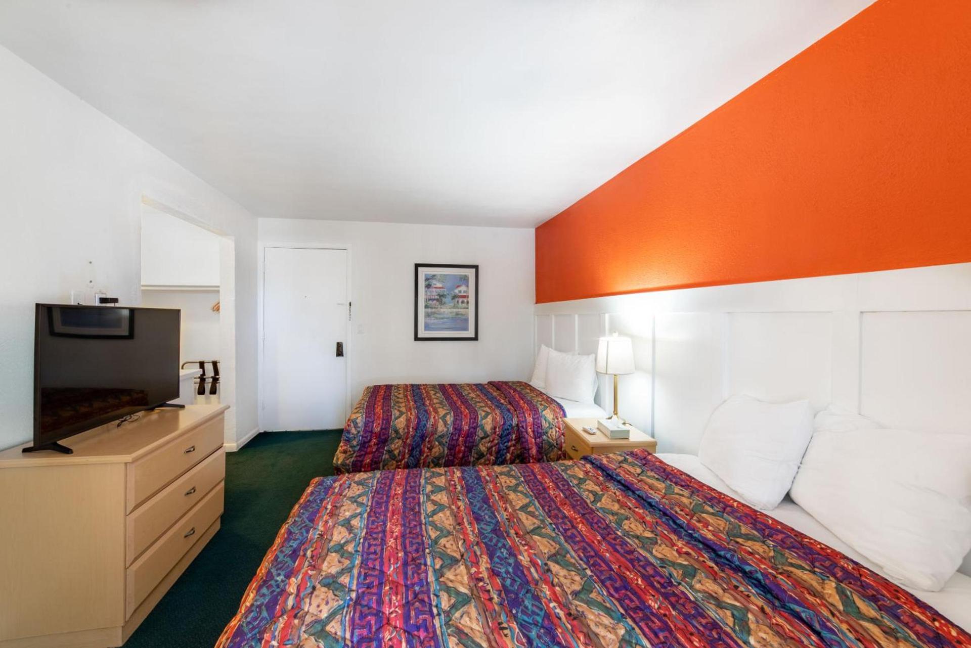 Captain's Table Hotel by Everglades Adventures photo 36