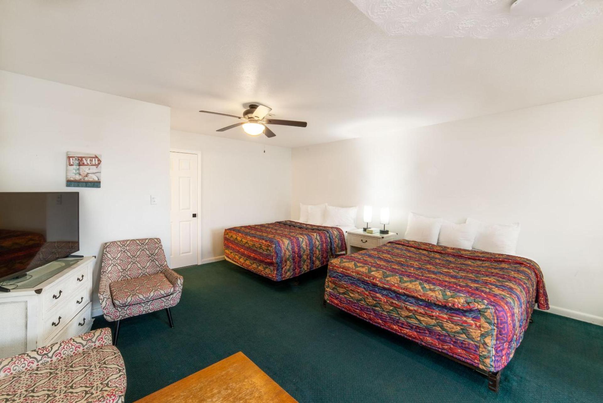 Captain's Table Hotel by Everglades Adventures photo 47