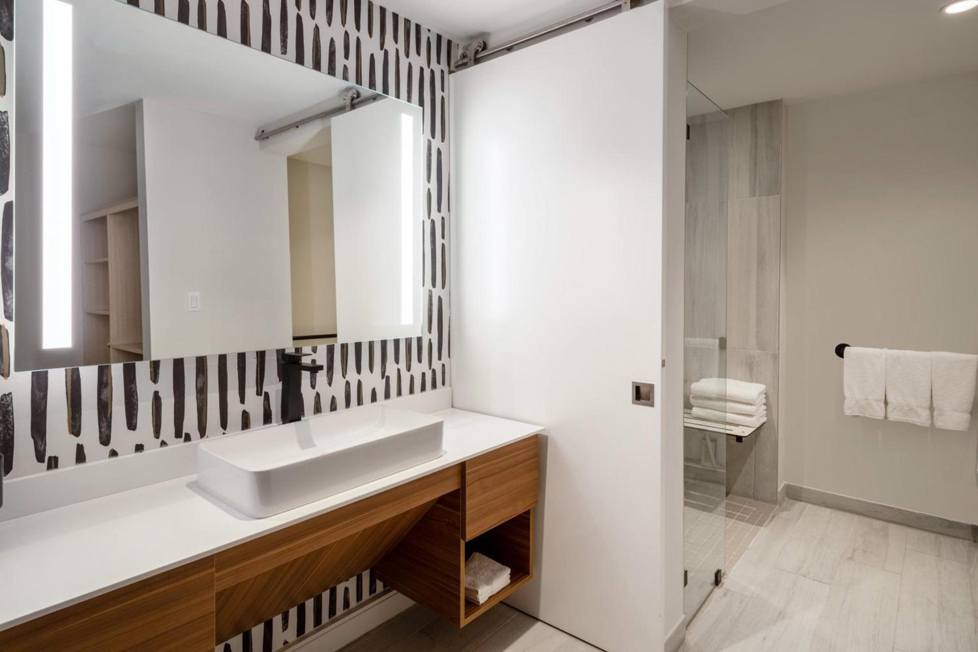 Atwell Suites Miami Brickell by IHG photo 13