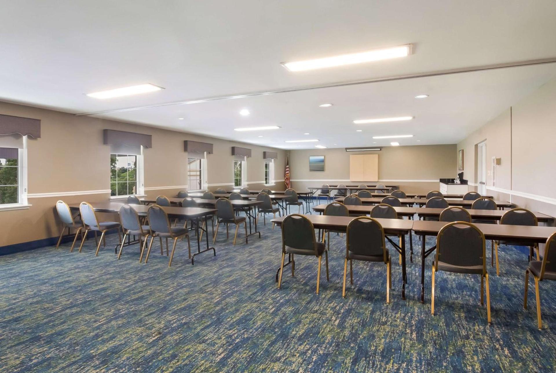 Best Western Parkside Inn photo 31