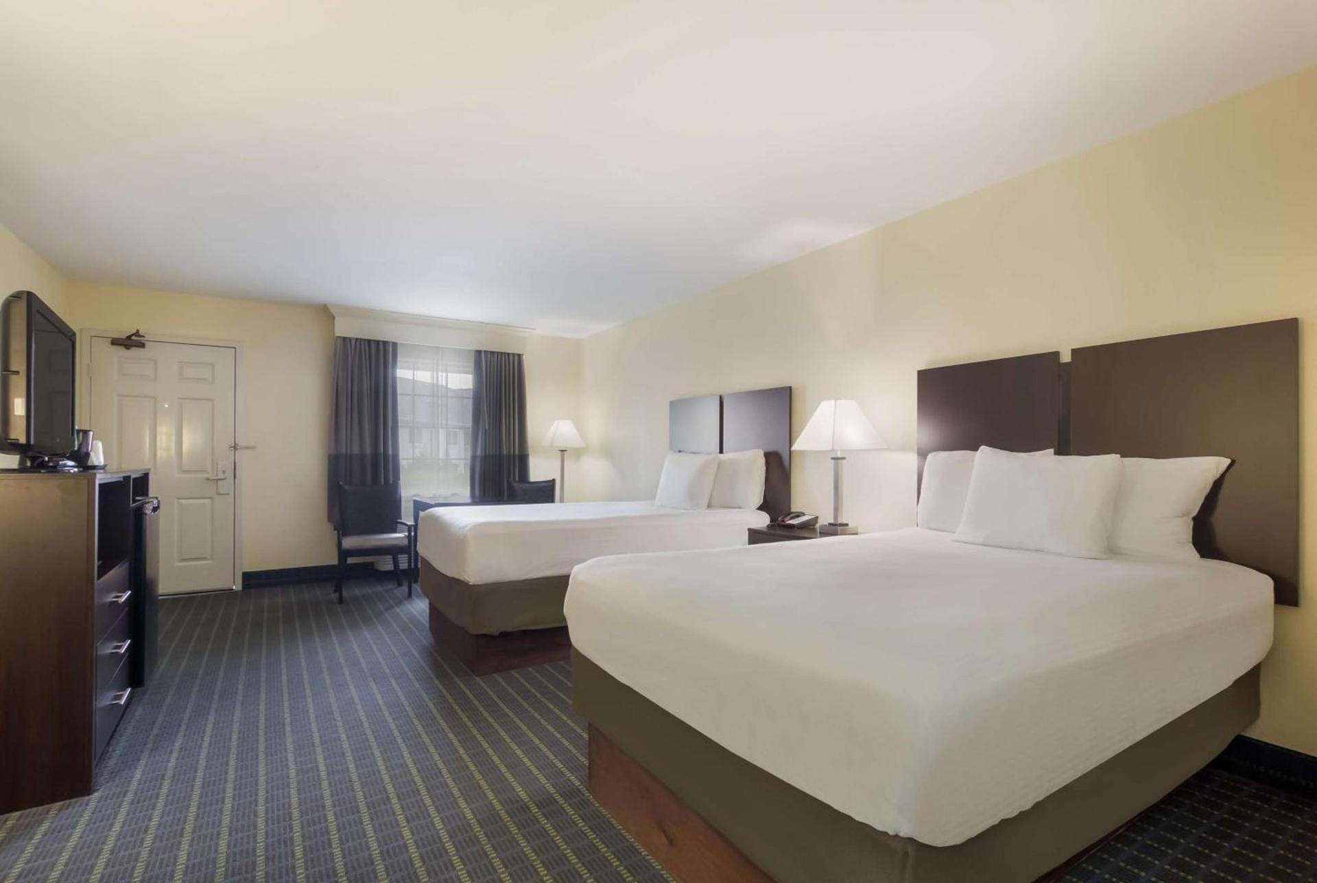 Best Western Parkside Inn photo 9
