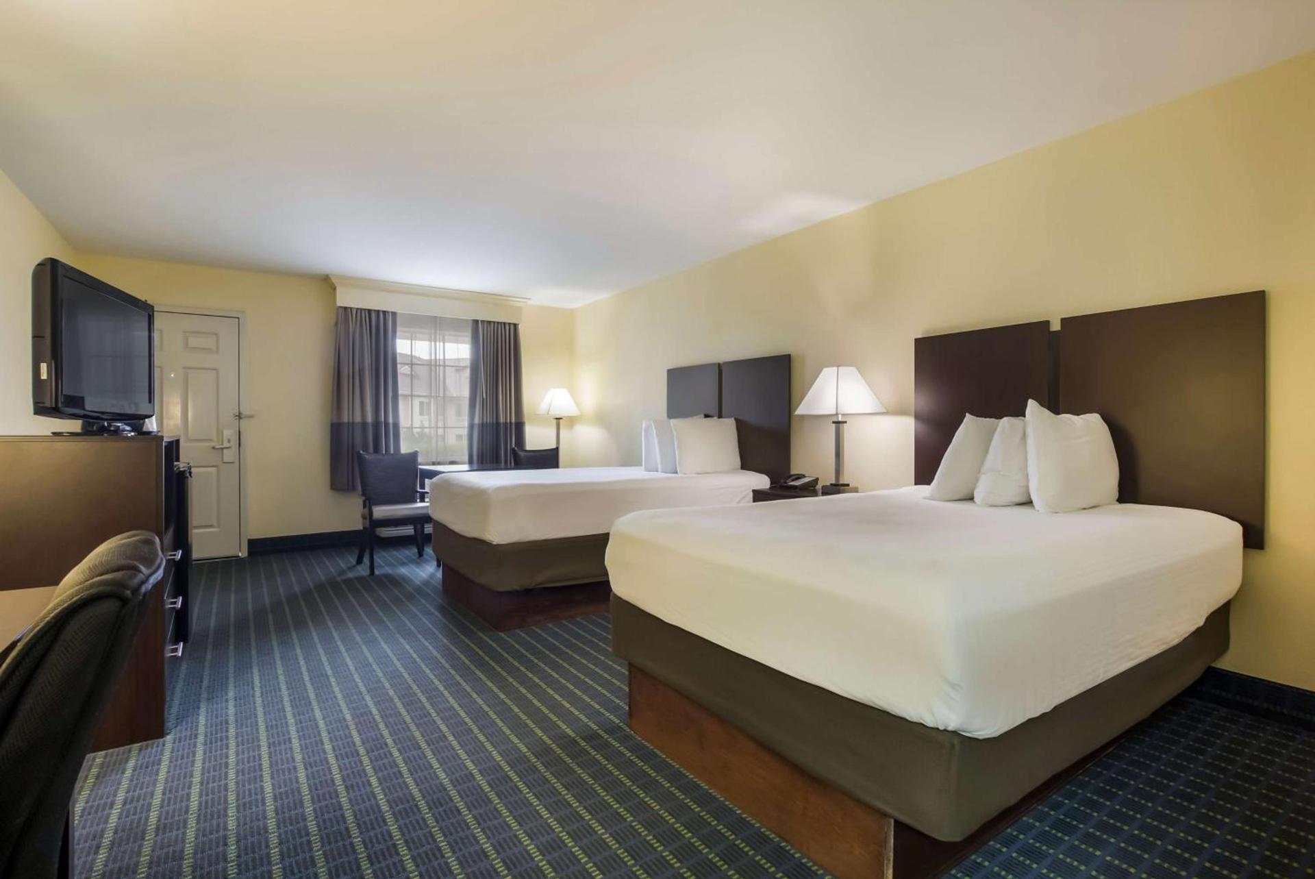 Best Western Parkside Inn photo 11