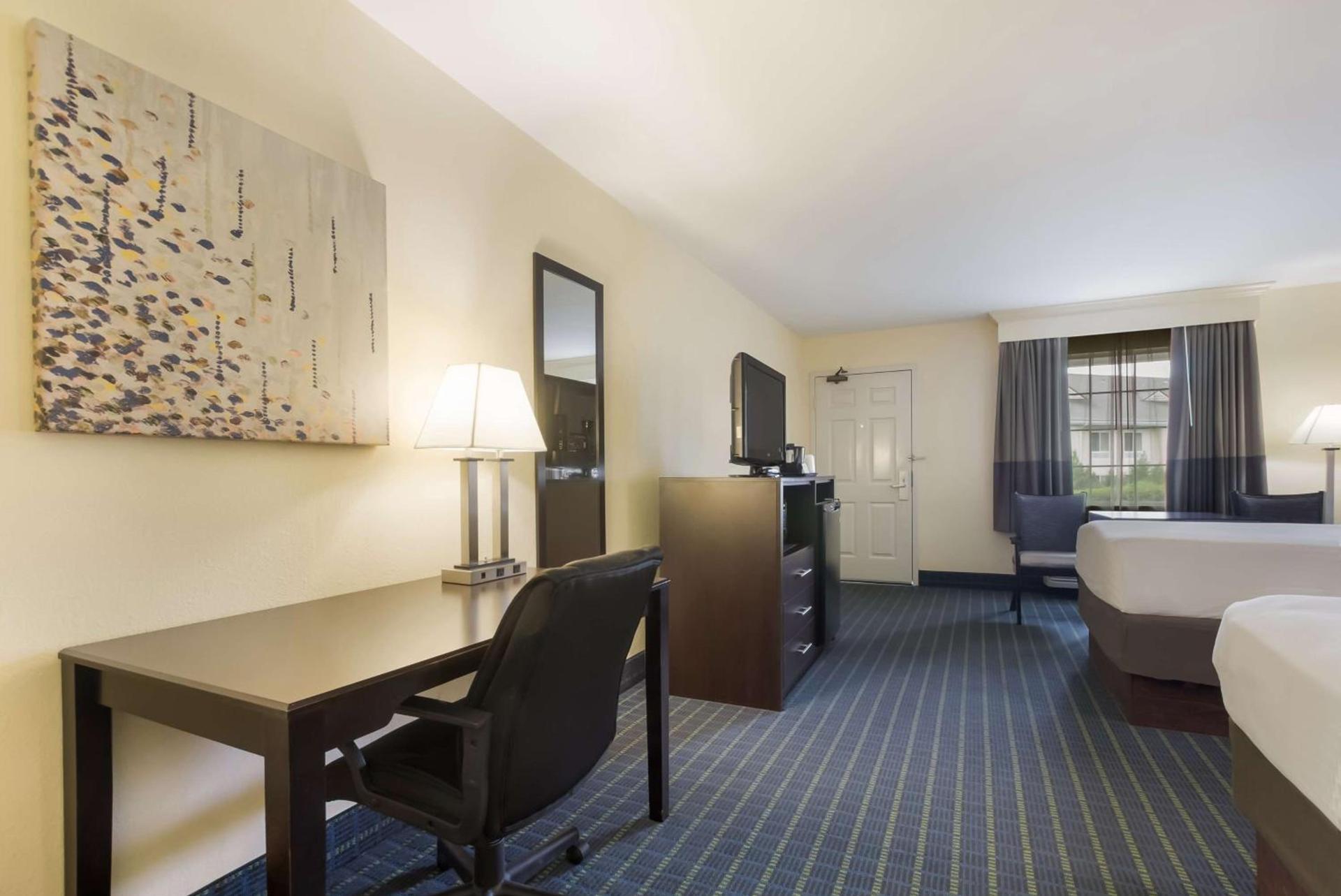 Best Western Parkside Inn photo 12