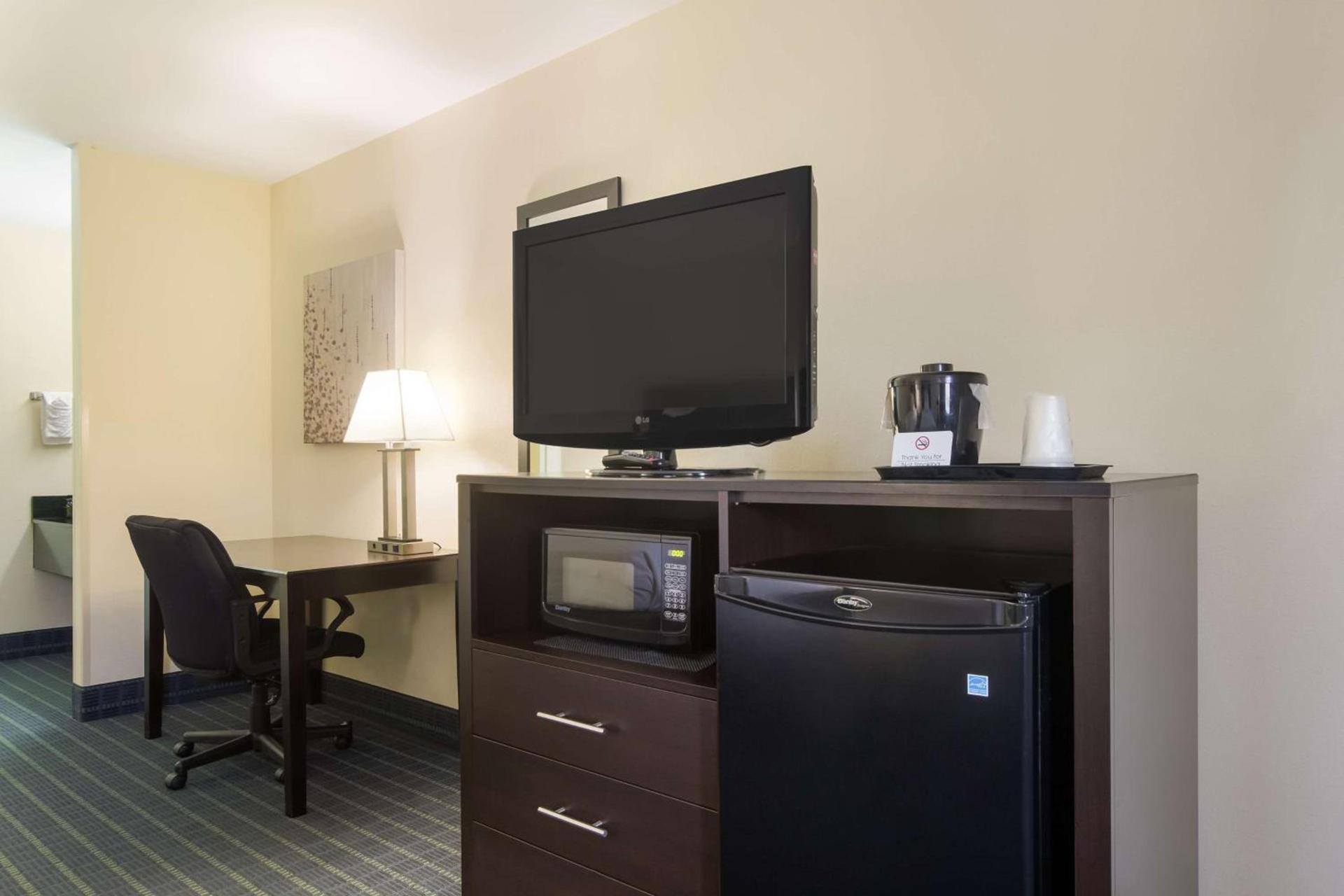 Best Western Parkside Inn photo 17
