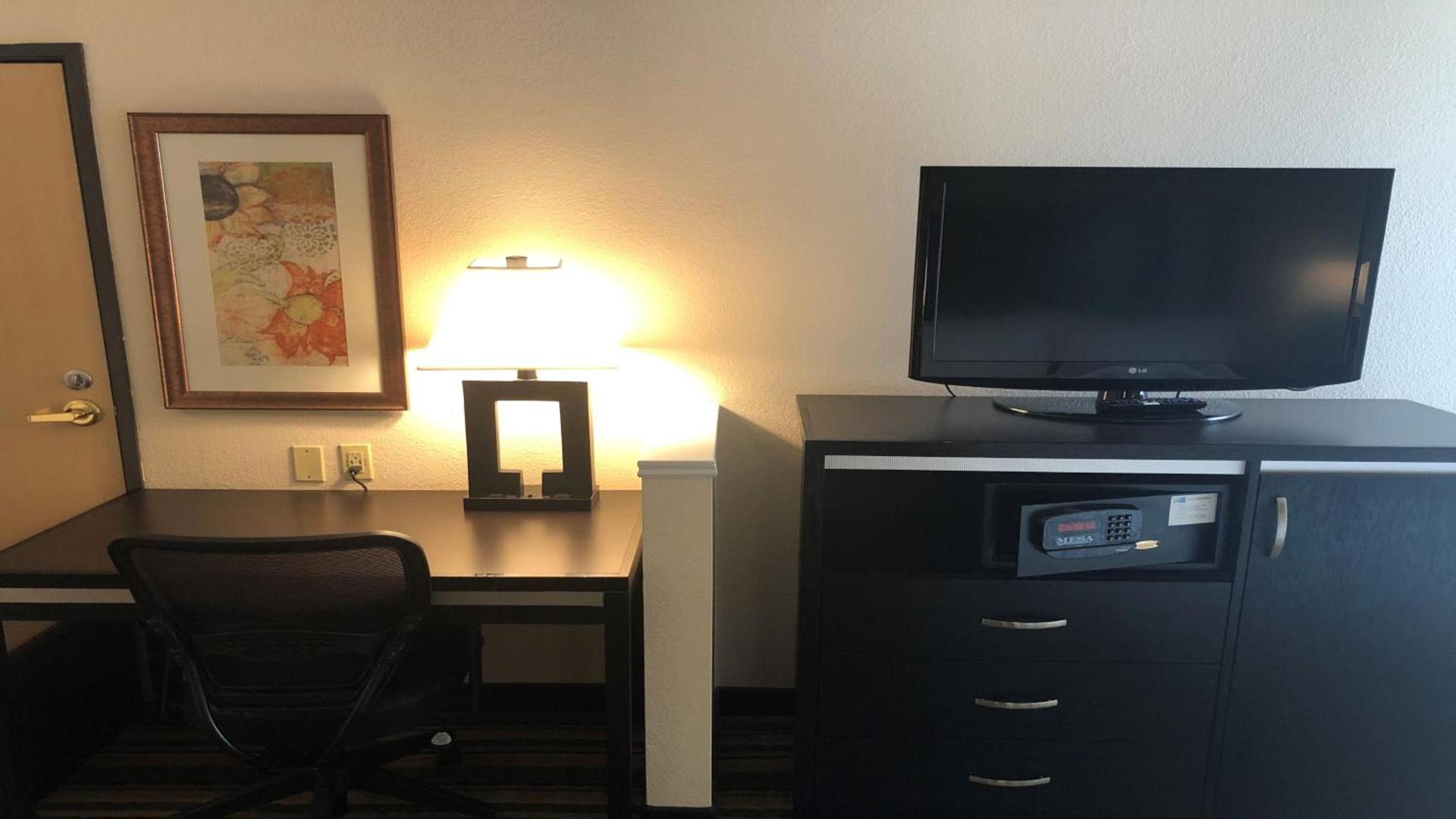 Holiday Inn Express Berkeley by IHG photo 4