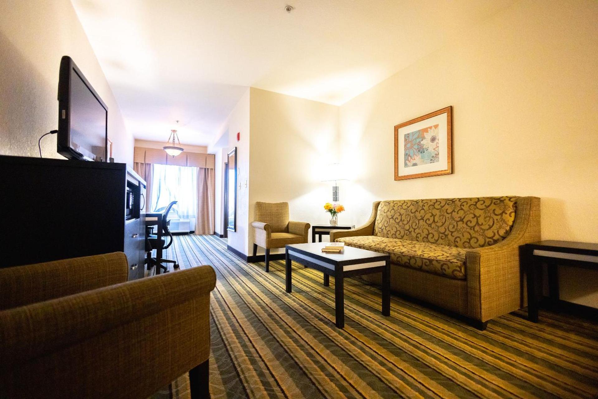 Holiday Inn Express Berkeley by IHG photo 2