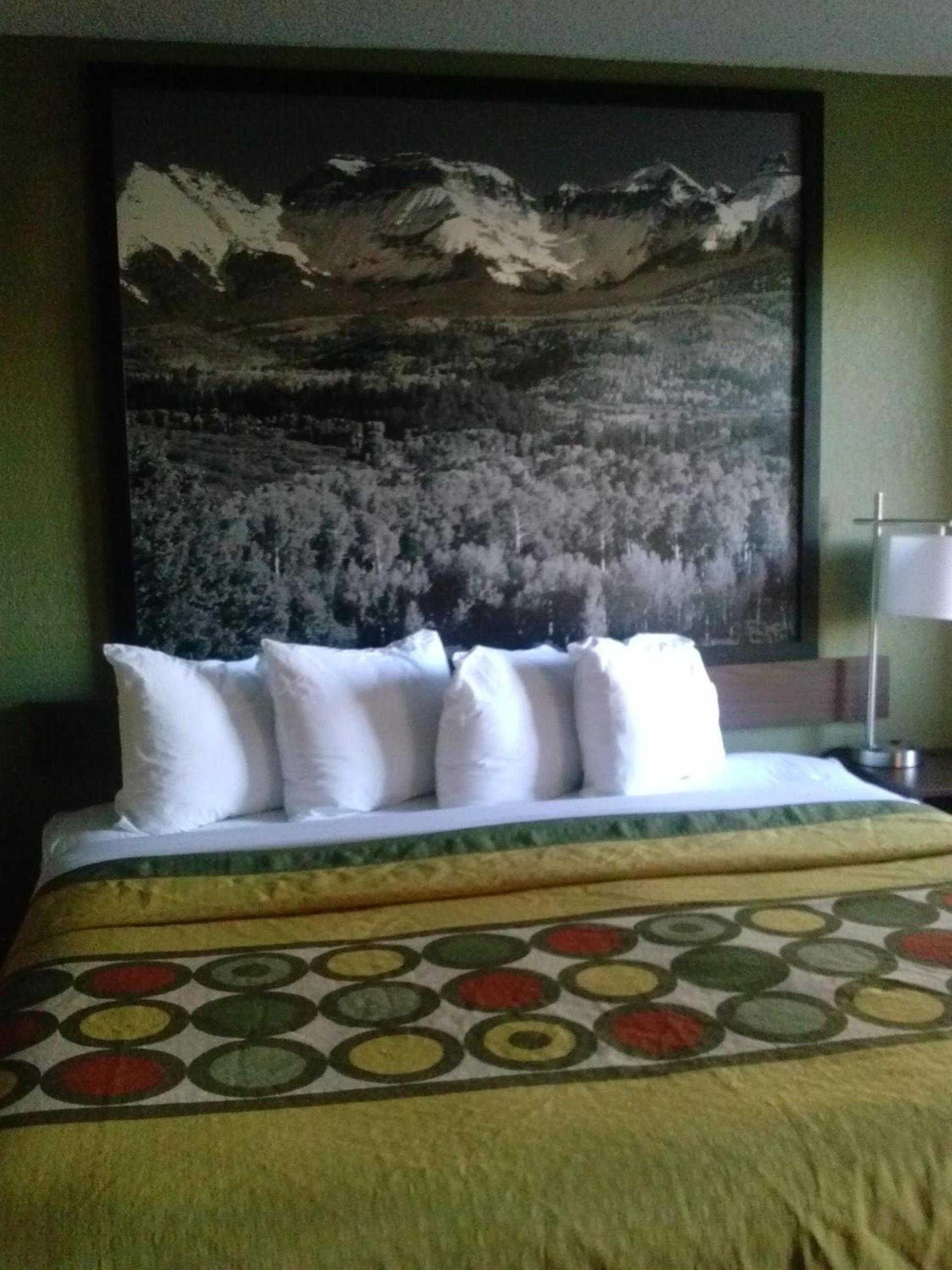 Super 8 by Wyndham Denver Central photo 39