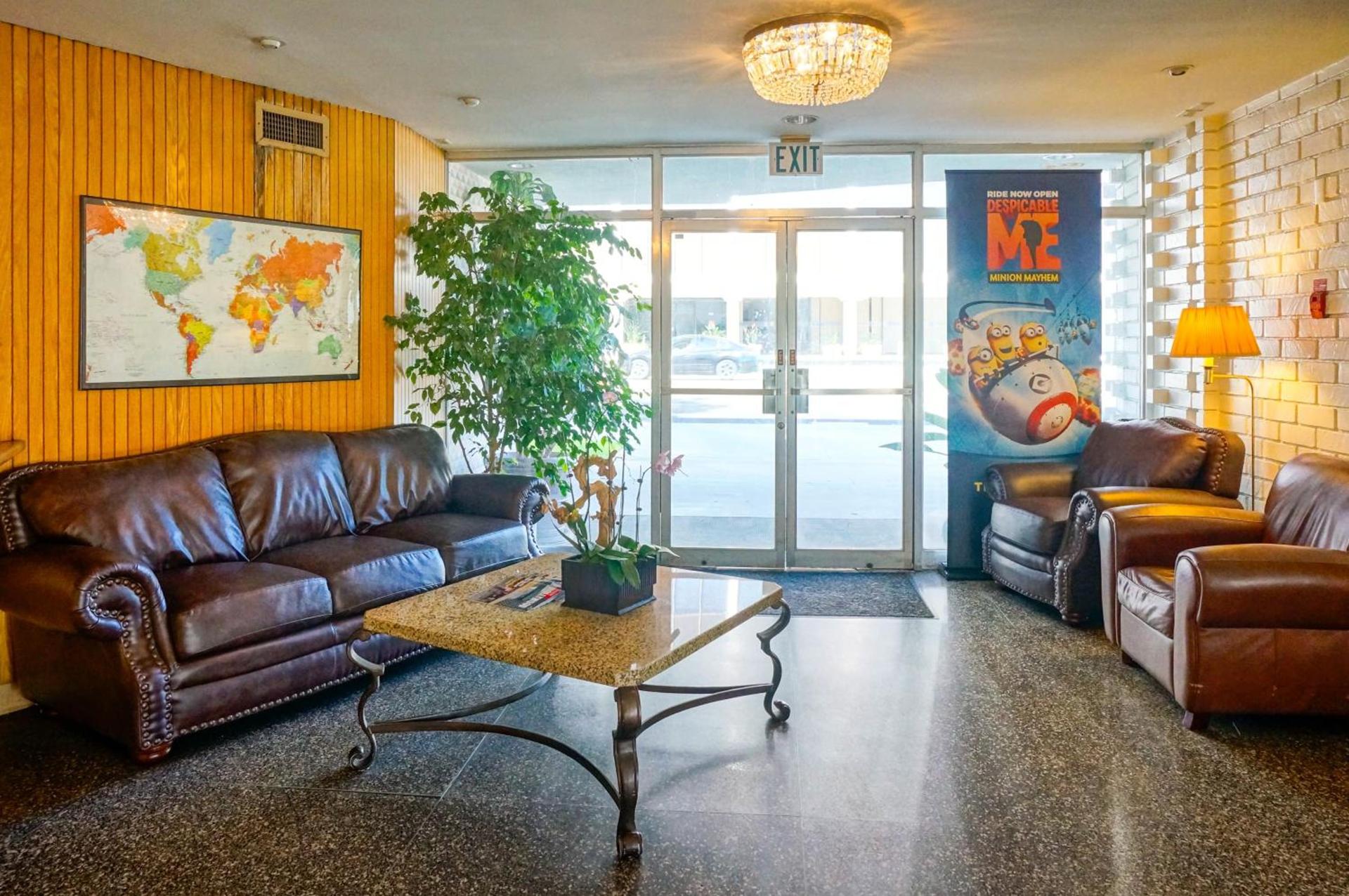 Dunes Inn - Wilshire photo 21