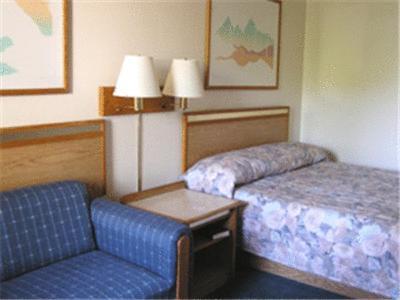 Colorado River Value Inn photo 5