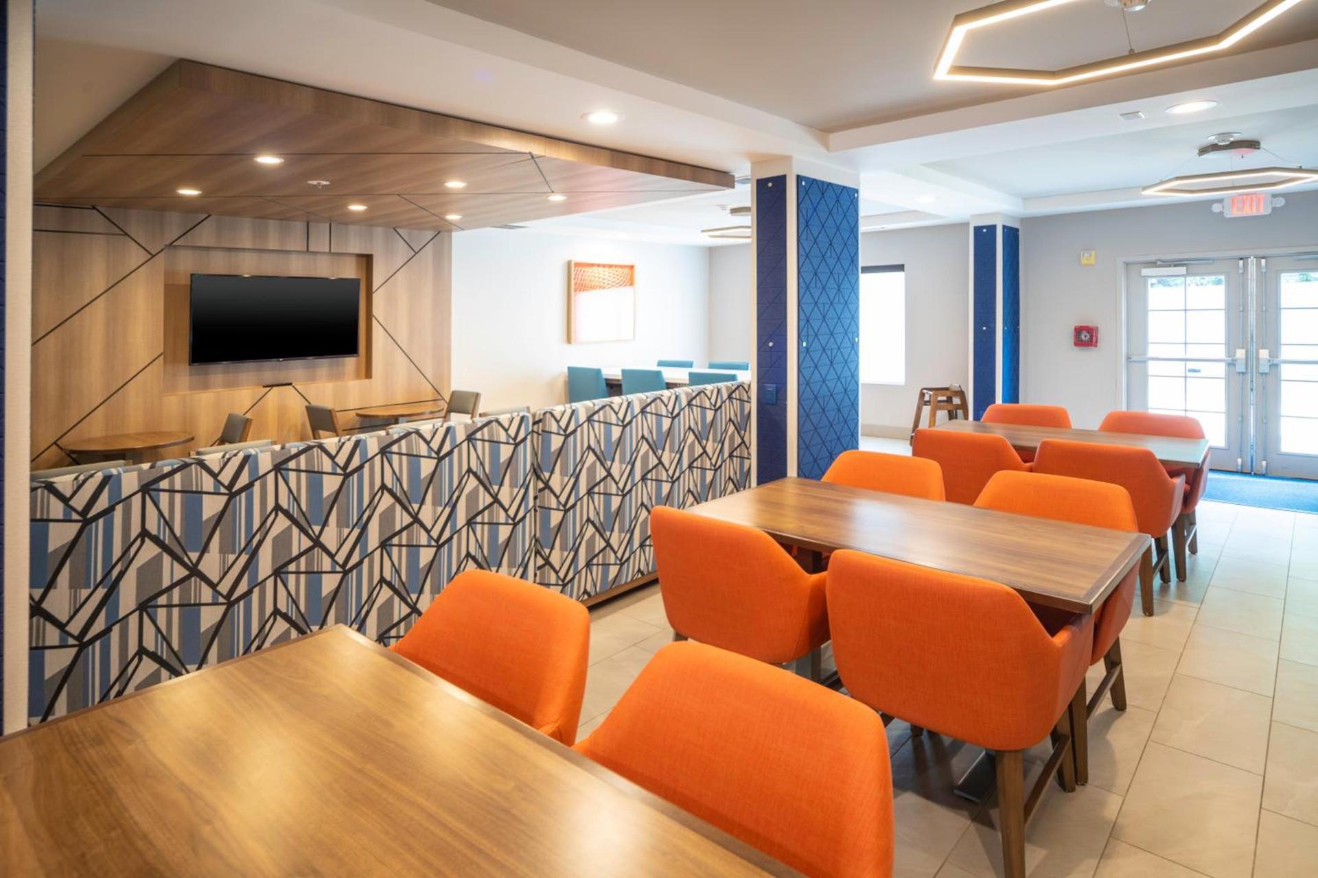 Holiday Inn Express and Suites Atlanta-Johns Creek by IHG photo 9